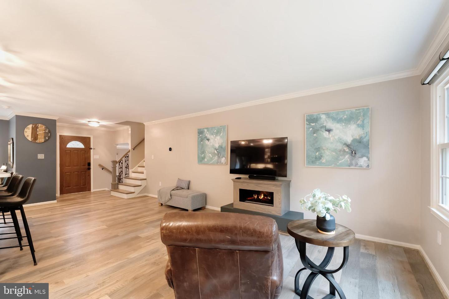3119 COBB HILL LN, OAKTON, Virginia 22124, 4 Bedrooms Bedrooms, 13 Rooms Rooms,3 BathroomsBathrooms,Residential,For sale,3119 COBB HILL LN,VAFX2274298 MLS # VAFX2274298