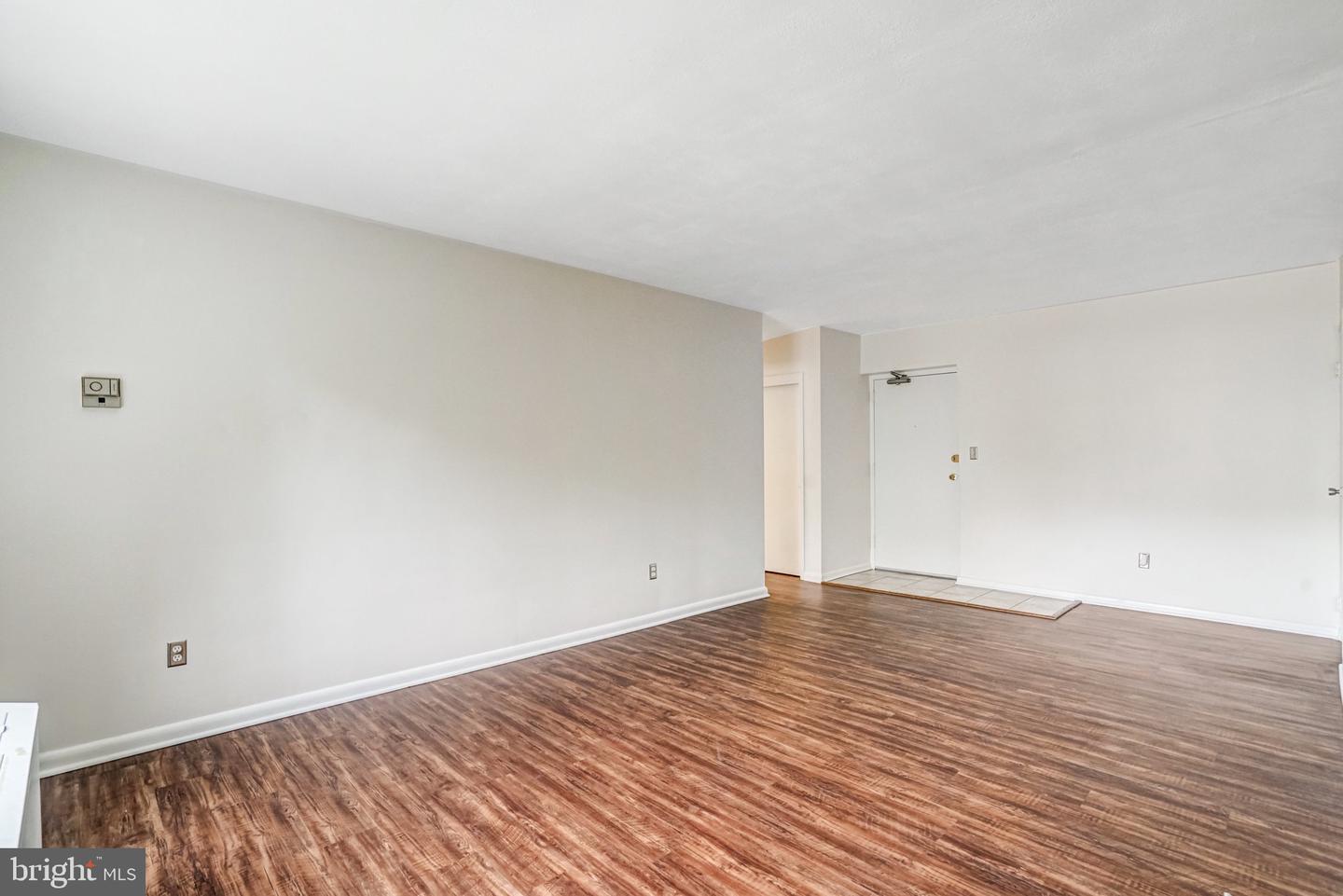 3701 5TH ST S #212, ARLINGTON, Virginia 22204, 1 Bedroom Bedrooms, ,1 BathroomBathrooms,Residential,For sale,3701 5TH ST S #212,VAAR2064926 MLS # VAAR2064926