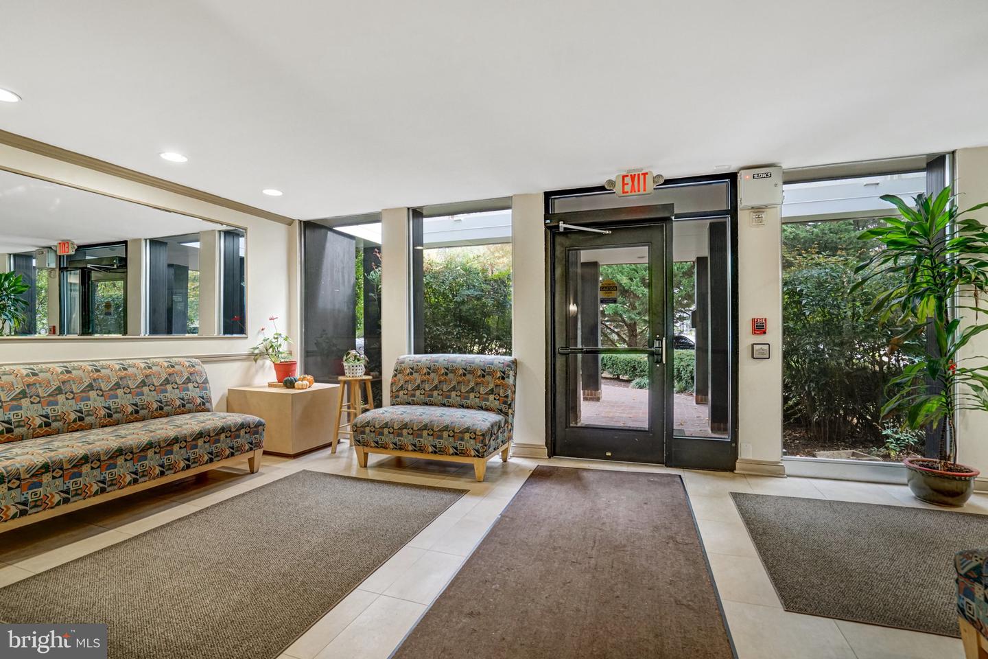 3701 5TH ST S #212, ARLINGTON, Virginia 22204, 1 Bedroom Bedrooms, ,1 BathroomBathrooms,Residential,For sale,3701 5TH ST S #212,VAAR2064926 MLS # VAAR2064926