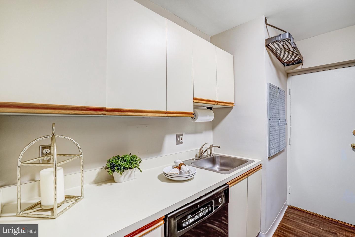 3701 5TH ST S #212, ARLINGTON, Virginia 22204, 1 Bedroom Bedrooms, ,1 BathroomBathrooms,Residential,For sale,3701 5TH ST S #212,VAAR2064926 MLS # VAAR2064926