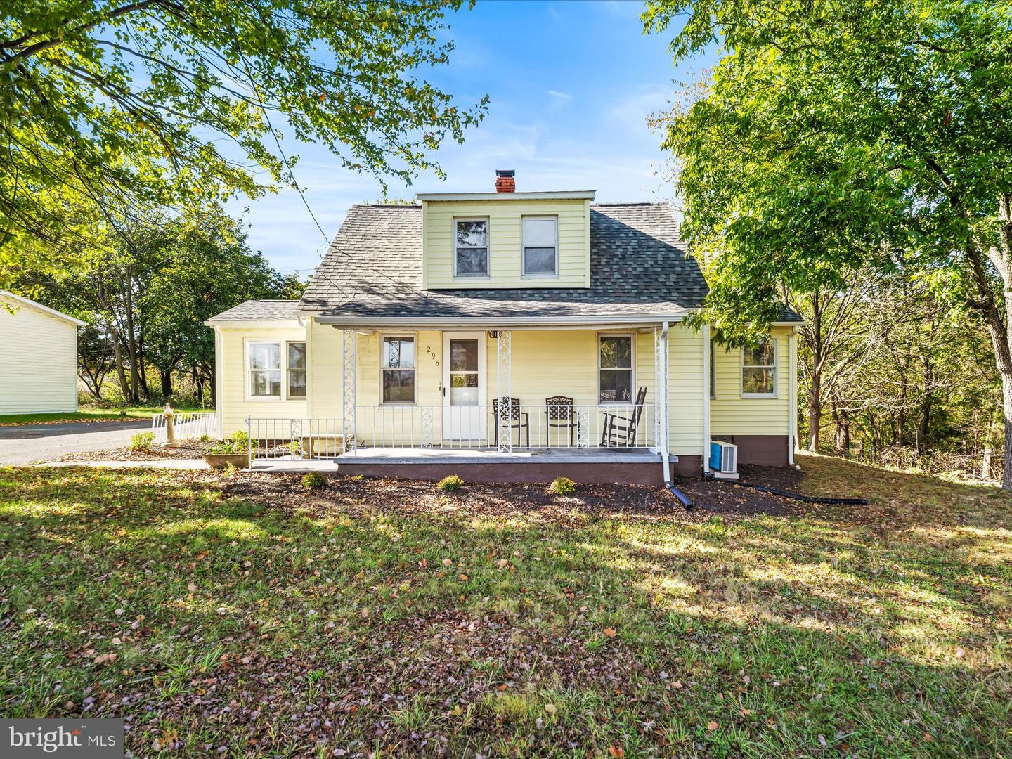 298 BUFFLICK RD, WINCHESTER, Virginia 22602, 4 Bedrooms Bedrooms, ,1 BathroomBathrooms,Residential,For sale,298 BUFFLICK RD,VAFV2037372 MLS # VAFV2037372