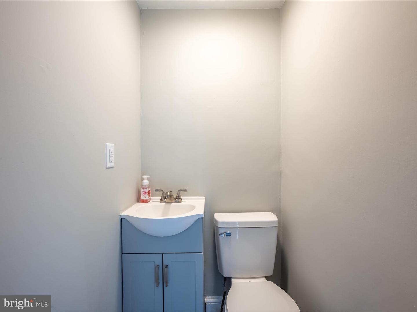 298 BUFFLICK RD, WINCHESTER, Virginia 22602, 4 Bedrooms Bedrooms, ,1 BathroomBathrooms,Residential,For sale,298 BUFFLICK RD,VAFV2037372 MLS # VAFV2037372