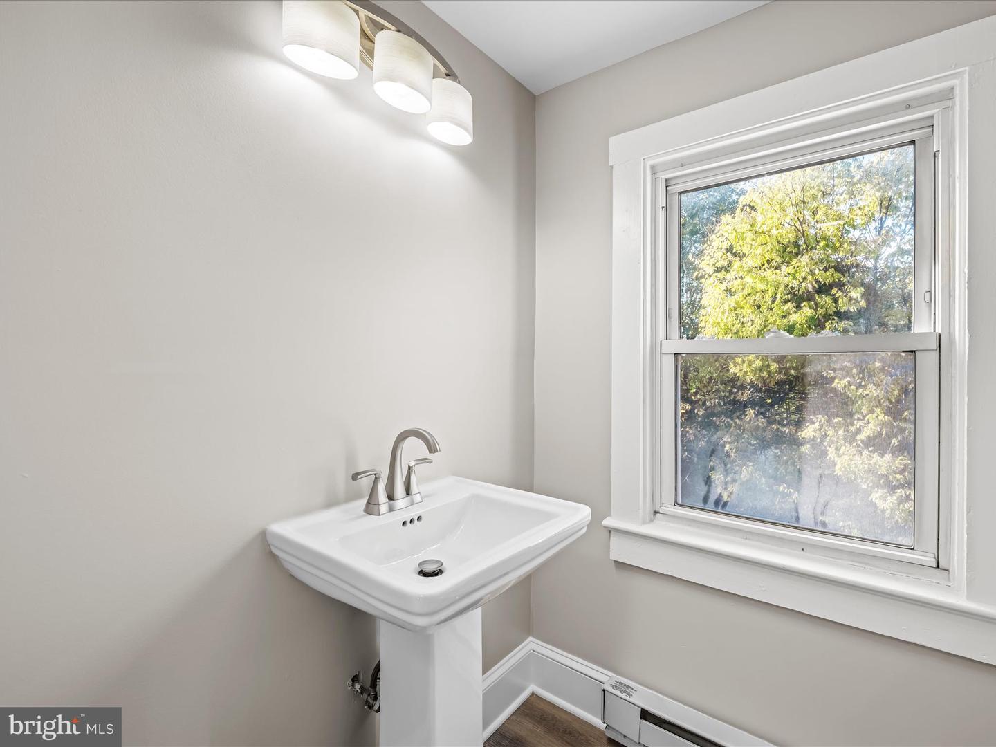 298 BUFFLICK RD, WINCHESTER, Virginia 22602, 4 Bedrooms Bedrooms, ,1 BathroomBathrooms,Residential,For sale,298 BUFFLICK RD,VAFV2037372 MLS # VAFV2037372
