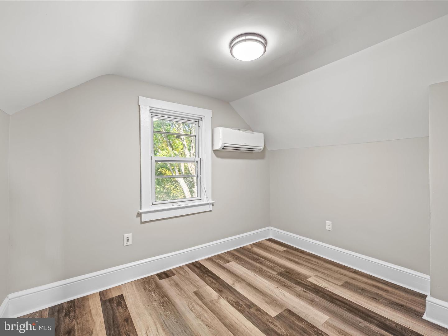 298 BUFFLICK RD, WINCHESTER, Virginia 22602, 4 Bedrooms Bedrooms, ,1 BathroomBathrooms,Residential,For sale,298 BUFFLICK RD,VAFV2037372 MLS # VAFV2037372