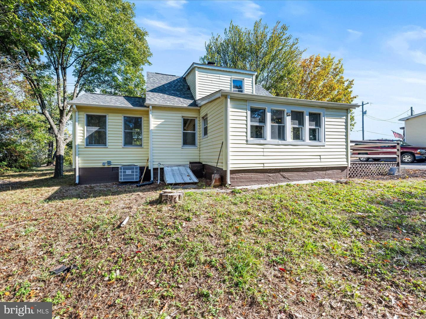 298 BUFFLICK RD, WINCHESTER, Virginia 22602, 4 Bedrooms Bedrooms, ,1 BathroomBathrooms,Residential,For sale,298 BUFFLICK RD,VAFV2037372 MLS # VAFV2037372