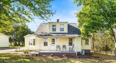 298 BUFFLICK RD, WINCHESTER, Virginia 22602, 4 Bedrooms Bedrooms, ,1 BathroomBathrooms,Residential,For sale,298 BUFFLICK RD,VAFV2037372 MLS # VAFV2037372
