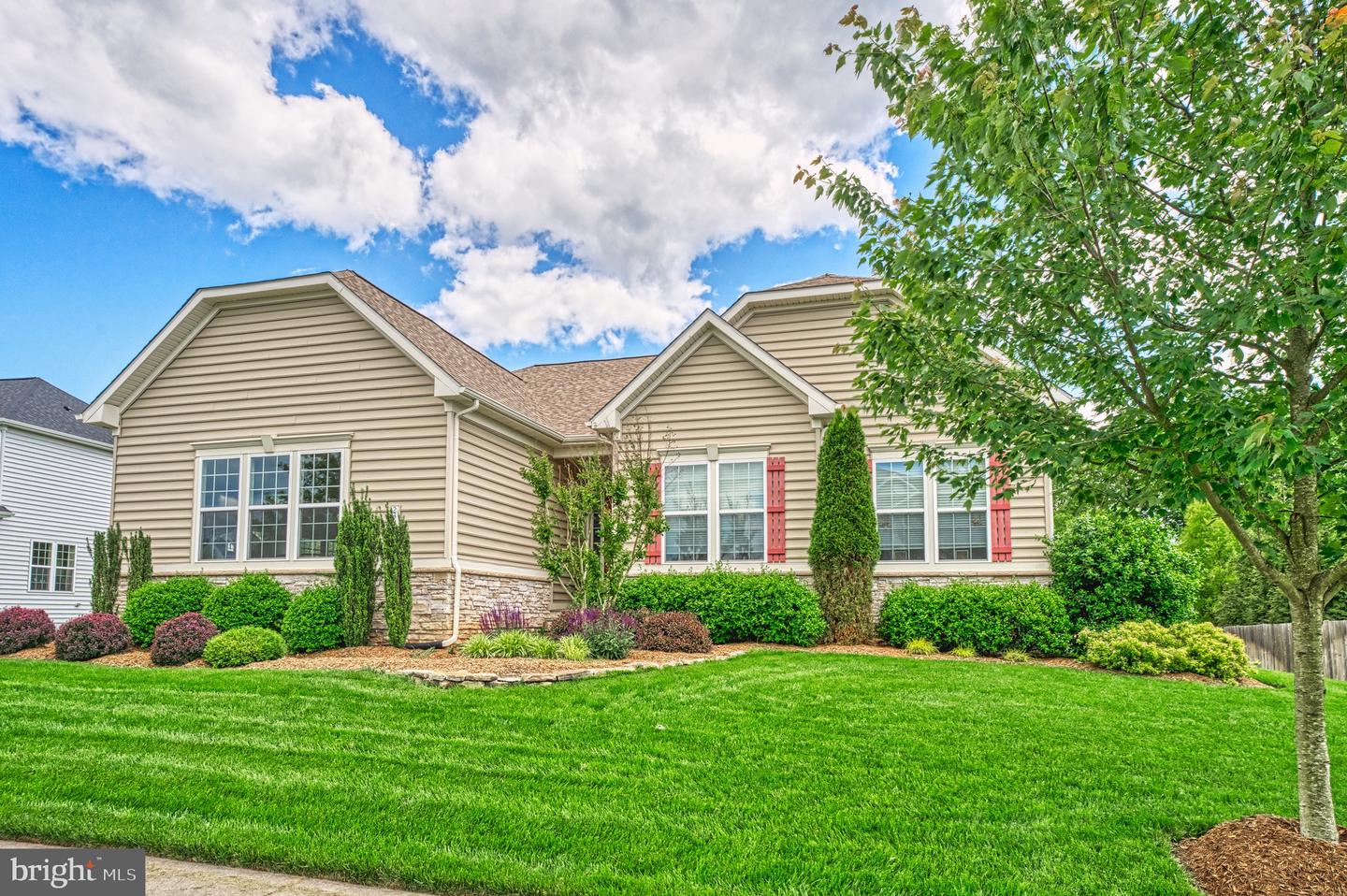 23985 TENBURY WELLS PL, ALDIE, Virginia 20105, 5 Bedrooms Bedrooms, ,3 BathroomsBathrooms,Residential,For sale,23985 TENBURY WELLS PL,VALO2108906 MLS # VALO2108906