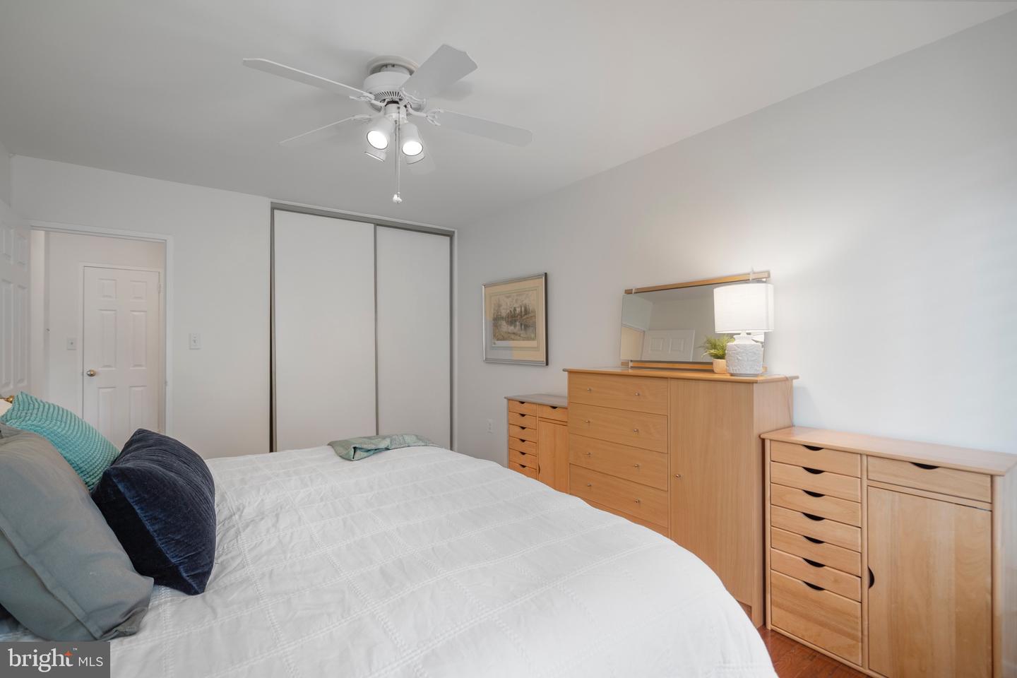 3000 SPOUT RUN PKWY #D305, ARLINGTON, Virginia 22201, 1 Bedroom Bedrooms, ,1 BathroomBathrooms,Residential,For sale,3000 SPOUT RUN PKWY #D305,VAAR2064936 MLS # VAAR2064936