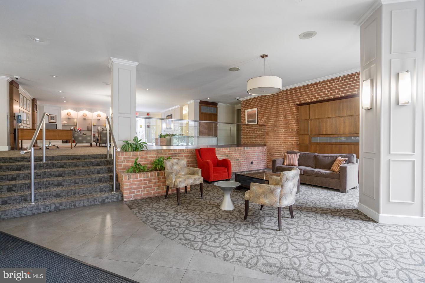 3000 SPOUT RUN PKWY #D305, ARLINGTON, Virginia 22201, 1 Bedroom Bedrooms, ,1 BathroomBathrooms,Residential,For sale,3000 SPOUT RUN PKWY #D305,VAAR2064936 MLS # VAAR2064936