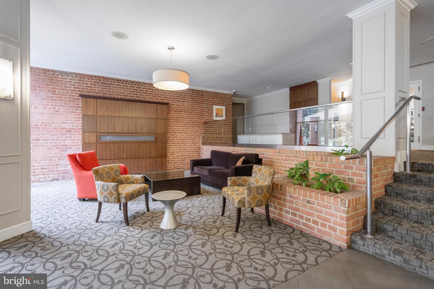 3000 SPOUT RUN PKWY #D305, ARLINGTON, Virginia 22201, 1 Bedroom Bedrooms, ,1 BathroomBathrooms,Residential,For sale,3000 SPOUT RUN PKWY #D305,VAAR2064936 MLS # VAAR2064936