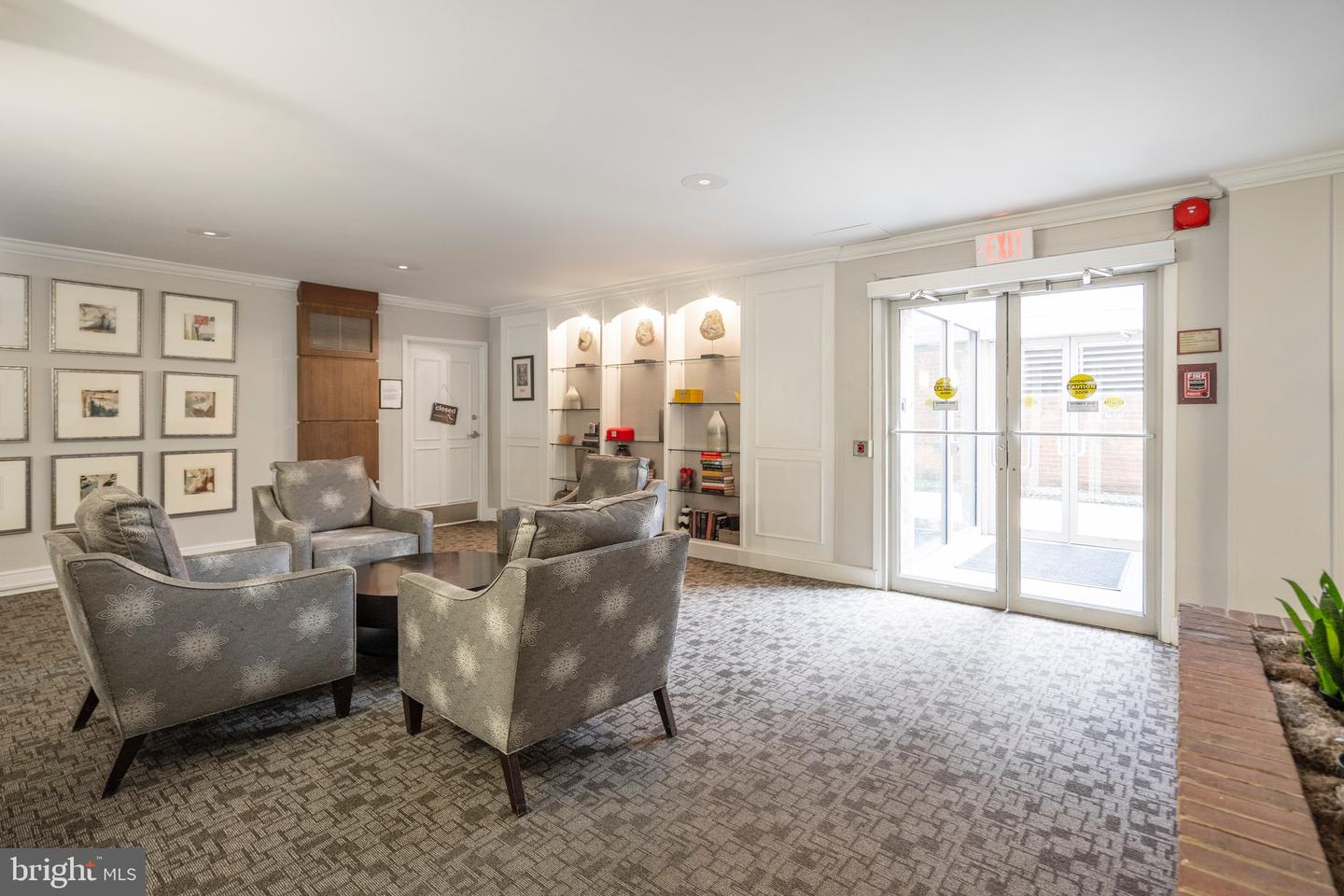 3000 SPOUT RUN PKWY #D305, ARLINGTON, Virginia 22201, 1 Bedroom Bedrooms, ,1 BathroomBathrooms,Residential,For sale,3000 SPOUT RUN PKWY #D305,VAAR2064936 MLS # VAAR2064936