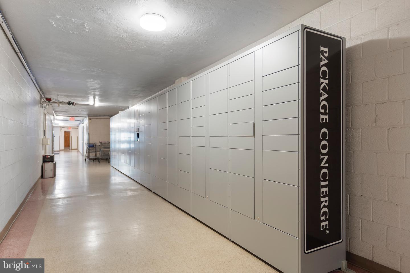 3000 SPOUT RUN PKWY #D305, ARLINGTON, Virginia 22201, 1 Bedroom Bedrooms, ,1 BathroomBathrooms,Residential,For sale,3000 SPOUT RUN PKWY #D305,VAAR2064936 MLS # VAAR2064936