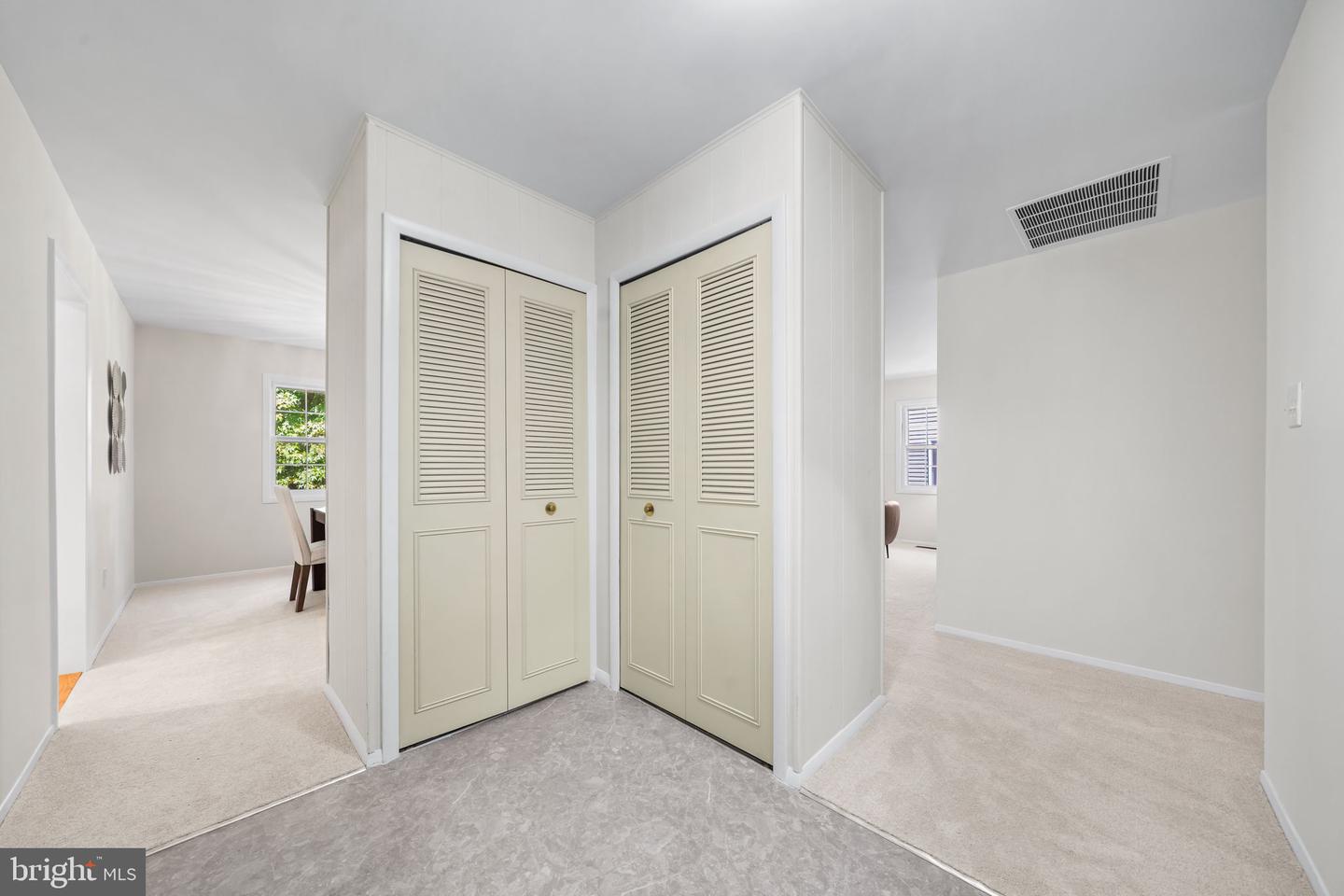 12904 MOUNT ROYAL LN, FAIRFAX, Virginia 22033, 4 Bedrooms Bedrooms, ,2 BathroomsBathrooms,Residential,For sale,12904 MOUNT ROYAL LN,VAFX2274362 MLS # VAFX2274362