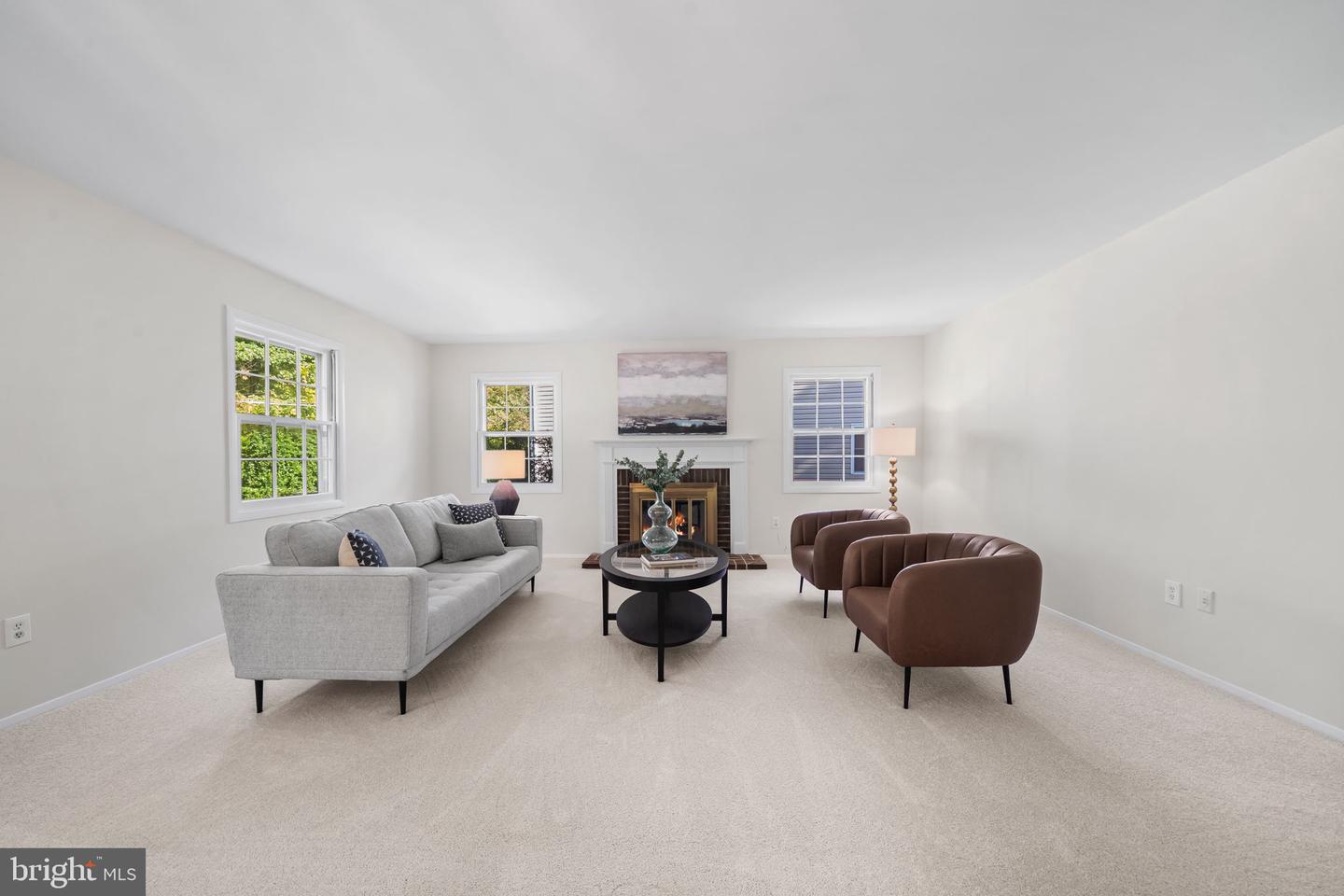 12904 MOUNT ROYAL LN, FAIRFAX, Virginia 22033, 4 Bedrooms Bedrooms, ,2 BathroomsBathrooms,Residential,For sale,12904 MOUNT ROYAL LN,VAFX2274362 MLS # VAFX2274362