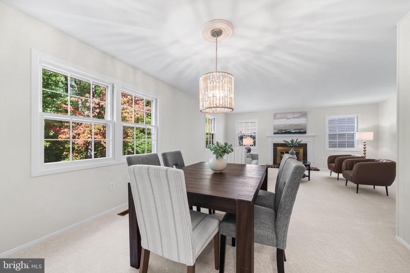 12904 MOUNT ROYAL LN, FAIRFAX, Virginia 22033, 4 Bedrooms Bedrooms, ,2 BathroomsBathrooms,Residential,For sale,12904 MOUNT ROYAL LN,VAFX2274362 MLS # VAFX2274362