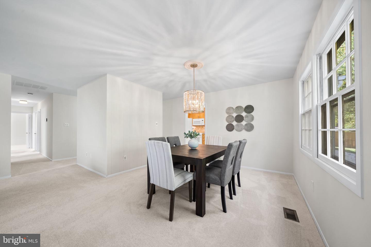12904 MOUNT ROYAL LN, FAIRFAX, Virginia 22033, 4 Bedrooms Bedrooms, ,2 BathroomsBathrooms,Residential,For sale,12904 MOUNT ROYAL LN,VAFX2274362 MLS # VAFX2274362