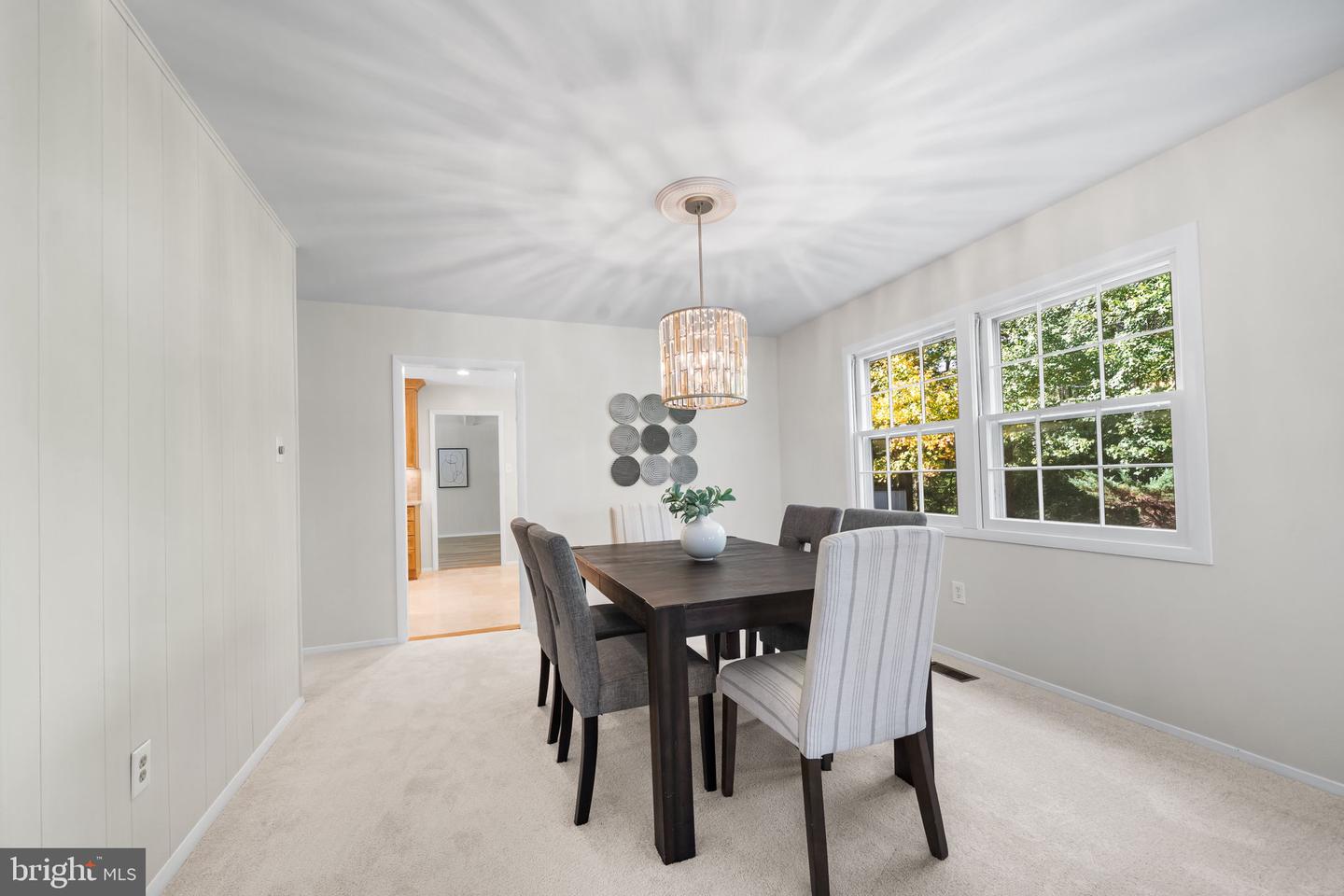 12904 MOUNT ROYAL LN, FAIRFAX, Virginia 22033, 4 Bedrooms Bedrooms, ,2 BathroomsBathrooms,Residential,For sale,12904 MOUNT ROYAL LN,VAFX2274362 MLS # VAFX2274362