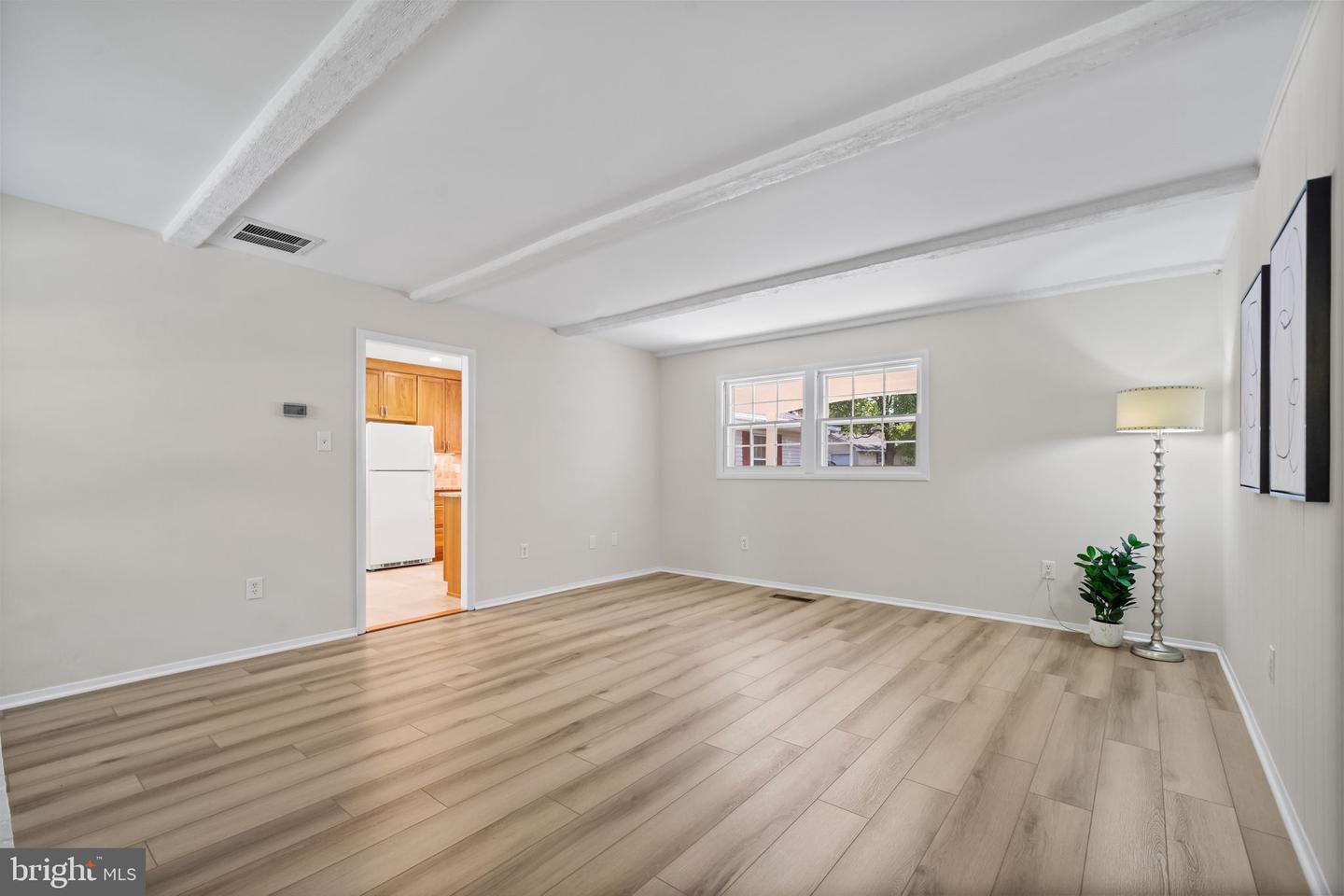 12904 MOUNT ROYAL LN, FAIRFAX, Virginia 22033, 4 Bedrooms Bedrooms, ,2 BathroomsBathrooms,Residential,For sale,12904 MOUNT ROYAL LN,VAFX2274362 MLS # VAFX2274362