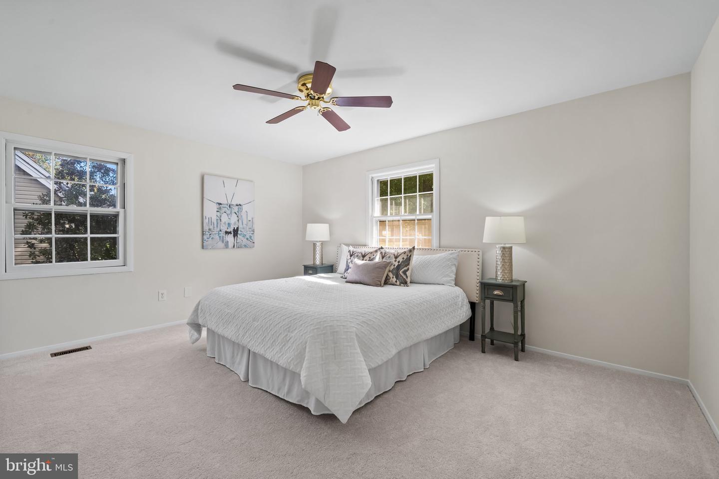 12904 MOUNT ROYAL LN, FAIRFAX, Virginia 22033, 4 Bedrooms Bedrooms, ,2 BathroomsBathrooms,Residential,For sale,12904 MOUNT ROYAL LN,VAFX2274362 MLS # VAFX2274362