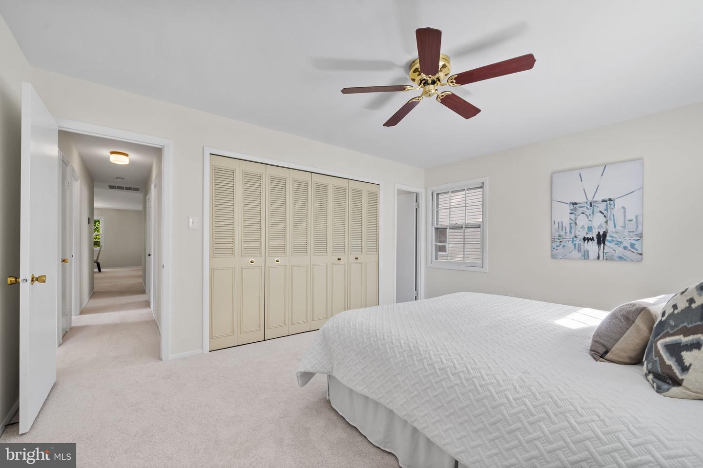 12904 MOUNT ROYAL LN, FAIRFAX, Virginia 22033, 4 Bedrooms Bedrooms, ,2 BathroomsBathrooms,Residential,For sale,12904 MOUNT ROYAL LN,VAFX2274362 MLS # VAFX2274362
