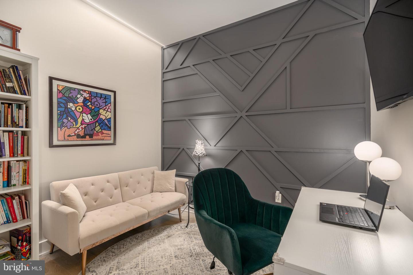 737 SWANN AVE #504, ALEXANDRIA, Virginia 22301, 1 Bedroom Bedrooms, ,1 BathroomBathrooms,Residential,For sale,737 SWANN AVE #504,VAAX2050834 MLS # VAAX2050834