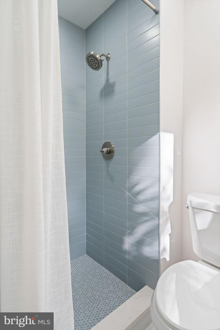 8801 GATESHEAD RD, ALEXANDRIA, Virginia 22309, 4 Bedrooms Bedrooms, ,3 BathroomsBathrooms,Residential,For sale,8801 GATESHEAD RD,VAFX2274408 MLS # VAFX2274408