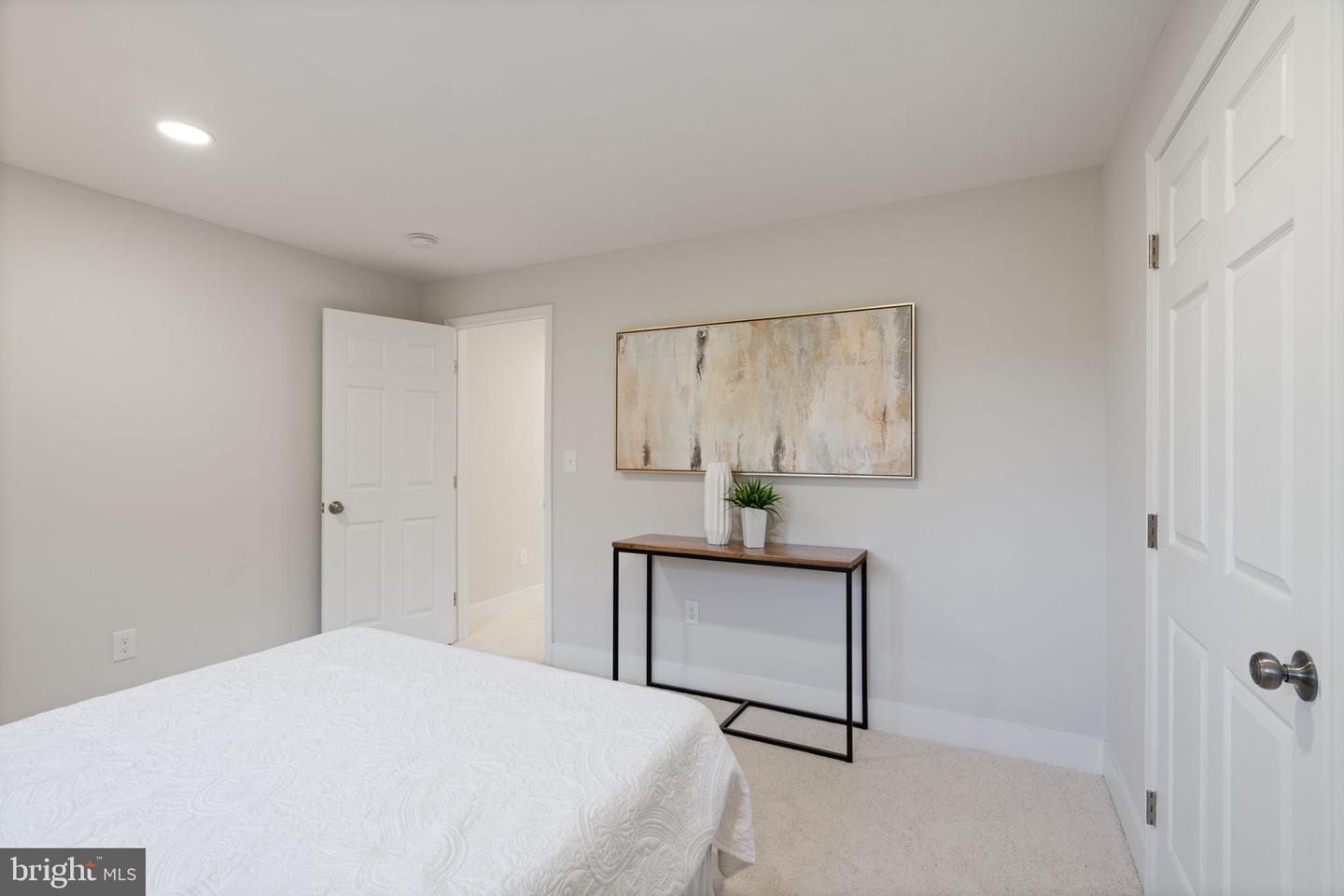 8801 GATESHEAD RD, ALEXANDRIA, Virginia 22309, 4 Bedrooms Bedrooms, ,3 BathroomsBathrooms,Residential,For sale,8801 GATESHEAD RD,VAFX2274408 MLS # VAFX2274408