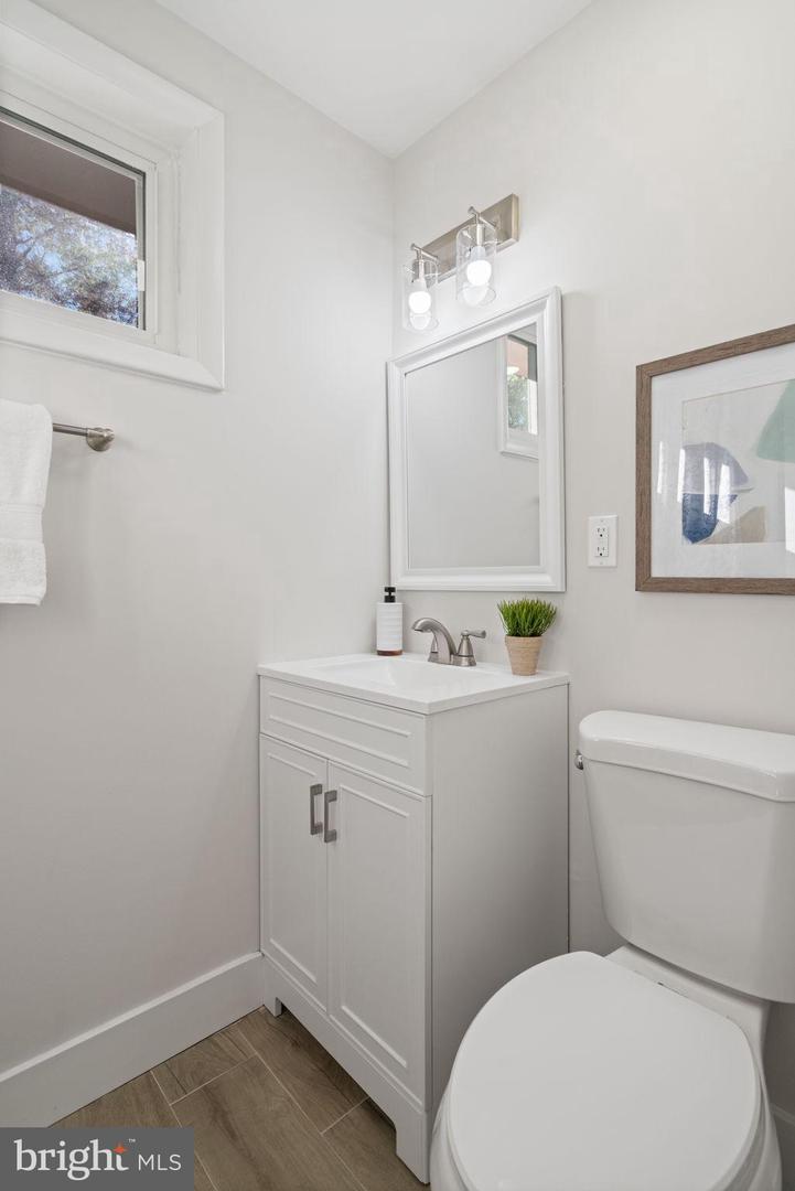 8801 GATESHEAD RD, ALEXANDRIA, Virginia 22309, 4 Bedrooms Bedrooms, ,3 BathroomsBathrooms,Residential,For sale,8801 GATESHEAD RD,VAFX2274408 MLS # VAFX2274408