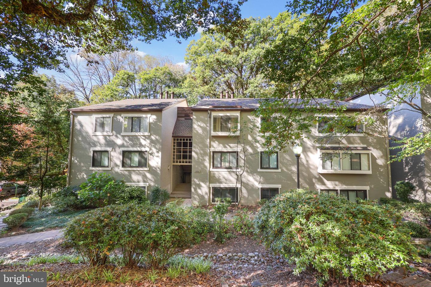 11721 KARBON HILL CT #T2, RESTON, Virginia 20191, 3 Bedrooms Bedrooms, ,2 BathroomsBathrooms,Residential,For sale,11721 KARBON HILL CT #T2,VAFX2274456 MLS # VAFX2274456
