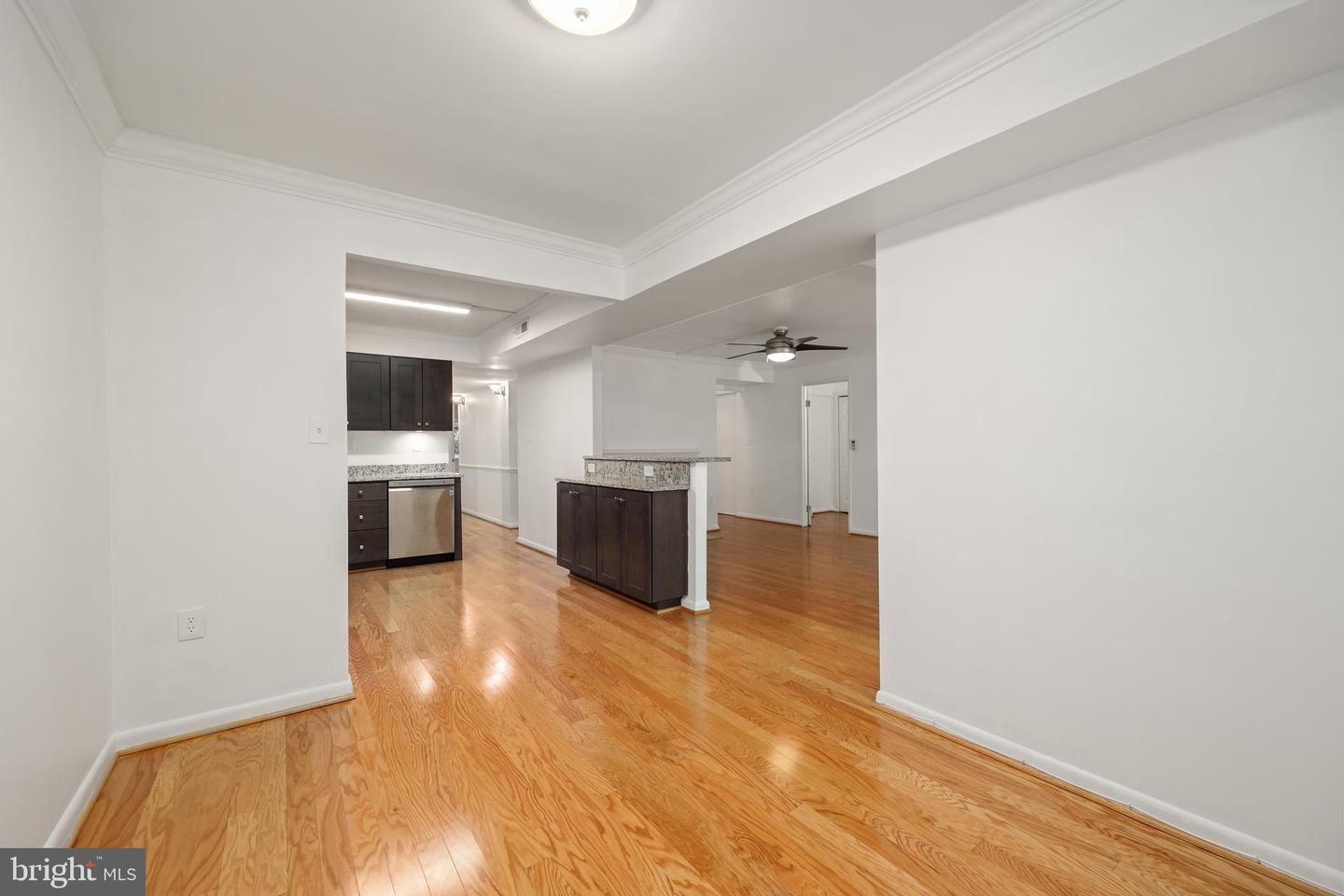 11721 KARBON HILL CT #T2, RESTON, Virginia 20191, 3 Bedrooms Bedrooms, ,2 BathroomsBathrooms,Residential,For sale,11721 KARBON HILL CT #T2,VAFX2274456 MLS # VAFX2274456
