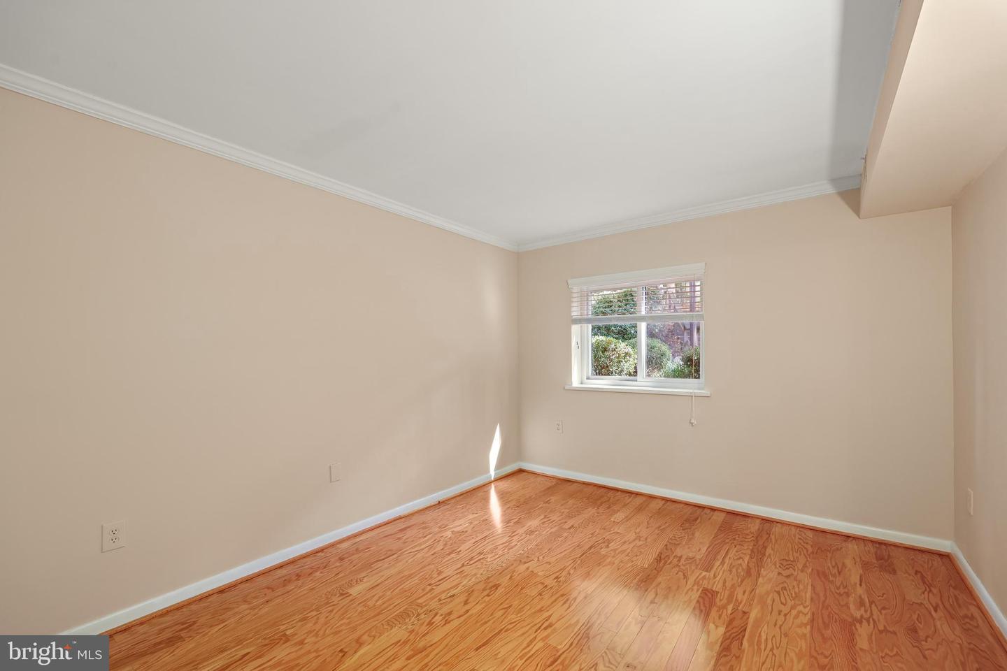 11721 KARBON HILL CT #T2, RESTON, Virginia 20191, 3 Bedrooms Bedrooms, ,2 BathroomsBathrooms,Residential,For sale,11721 KARBON HILL CT #T2,VAFX2274456 MLS # VAFX2274456