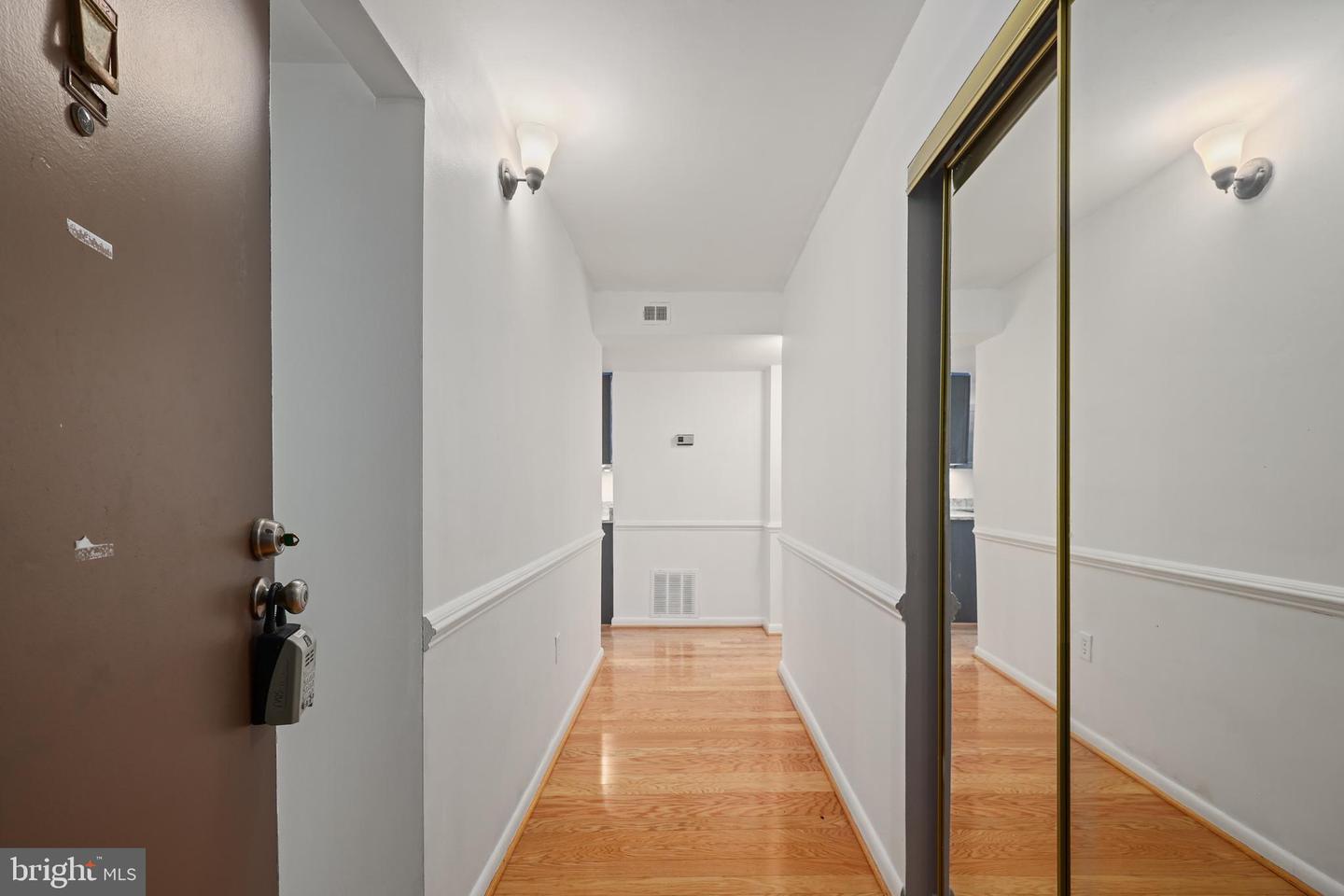11721 KARBON HILL CT #T2, RESTON, Virginia 20191, 3 Bedrooms Bedrooms, ,2 BathroomsBathrooms,Residential,For sale,11721 KARBON HILL CT #T2,VAFX2274456 MLS # VAFX2274456