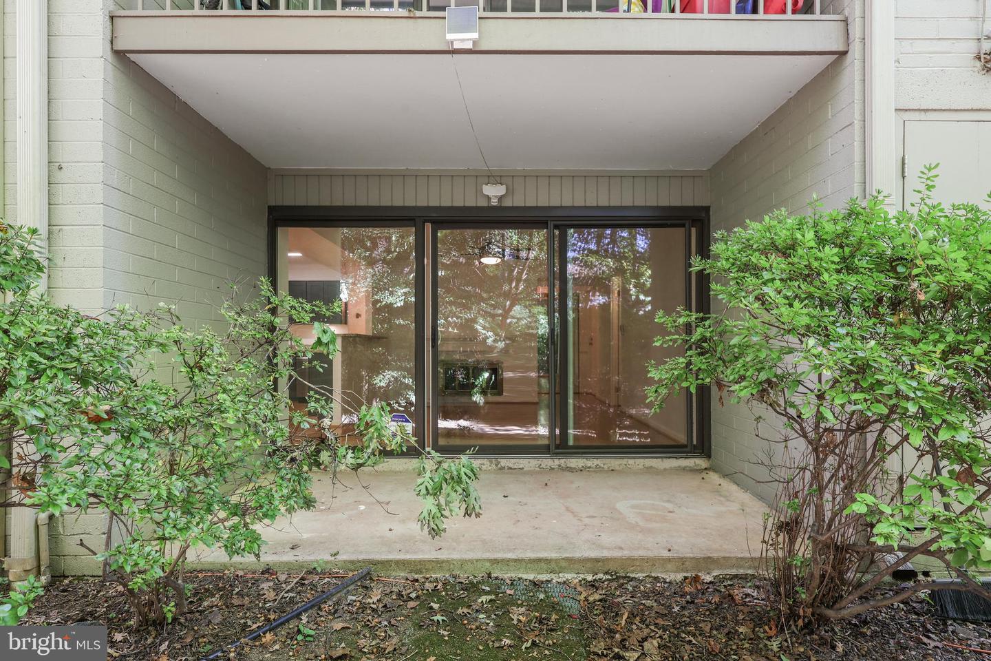 11721 KARBON HILL CT #T2, RESTON, Virginia 20191, 3 Bedrooms Bedrooms, ,2 BathroomsBathrooms,Residential,For sale,11721 KARBON HILL CT #T2,VAFX2274456 MLS # VAFX2274456