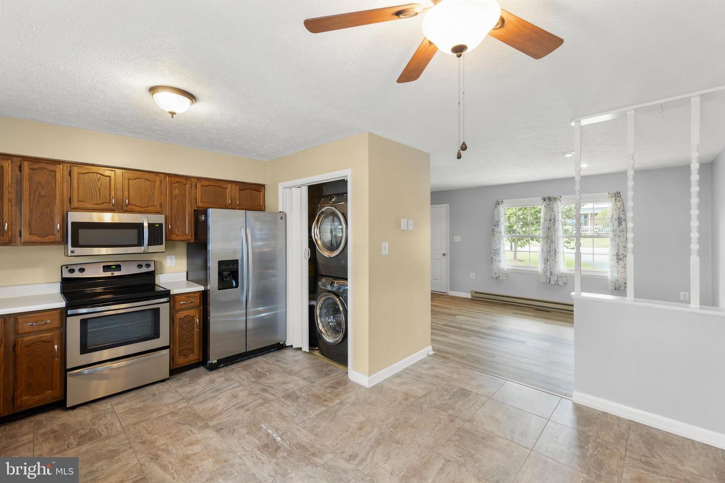 114 GOLDEN POND CIR, STEPHENS CITY, Virginia 22655, 3 Bedrooms Bedrooms, ,2 BathroomsBathrooms,Residential,For sale,114 GOLDEN POND CIR,VAFV2037404 MLS # VAFV2037404