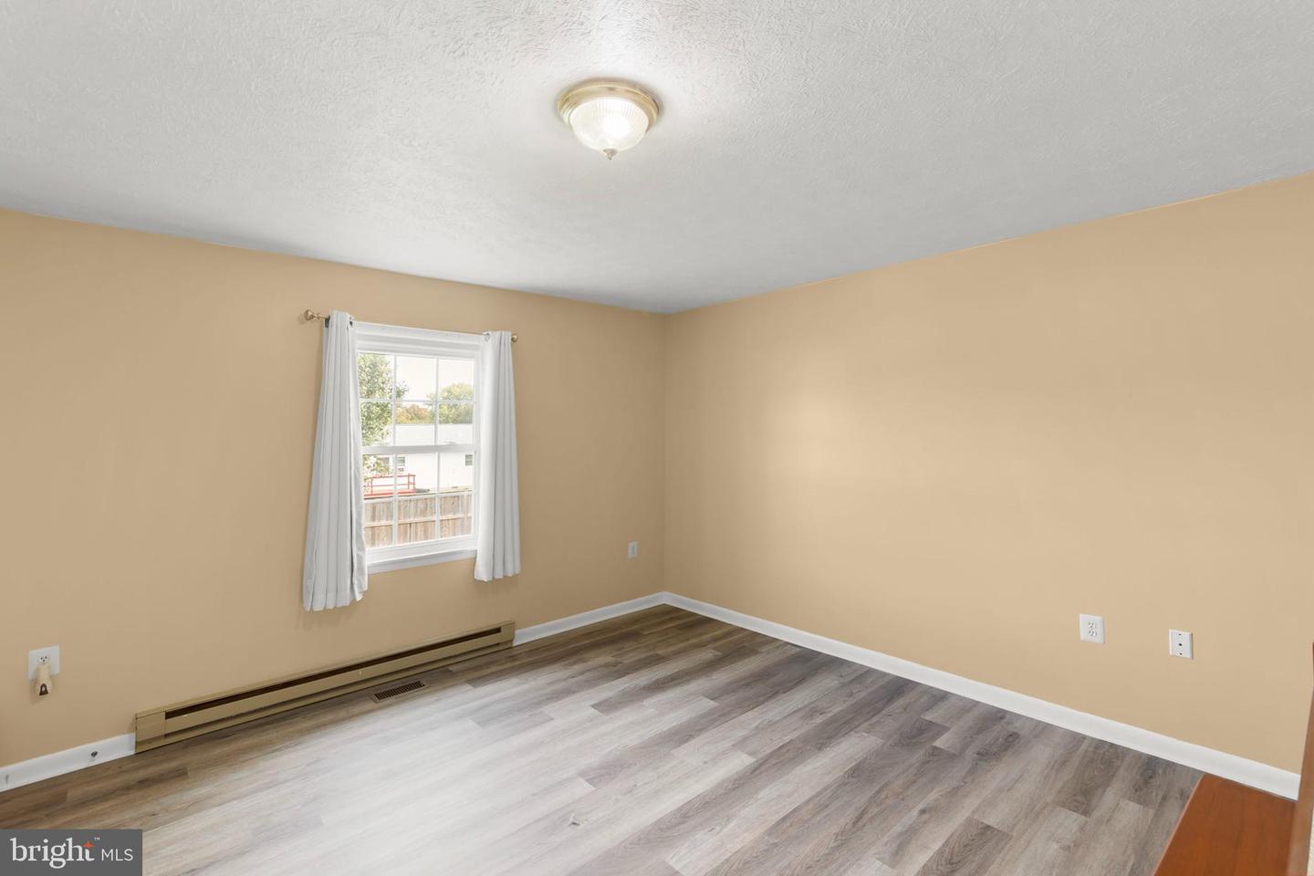 114 GOLDEN POND CIR, STEPHENS CITY, Virginia 22655, 3 Bedrooms Bedrooms, ,2 BathroomsBathrooms,Residential,For sale,114 GOLDEN POND CIR,VAFV2037404 MLS # VAFV2037404