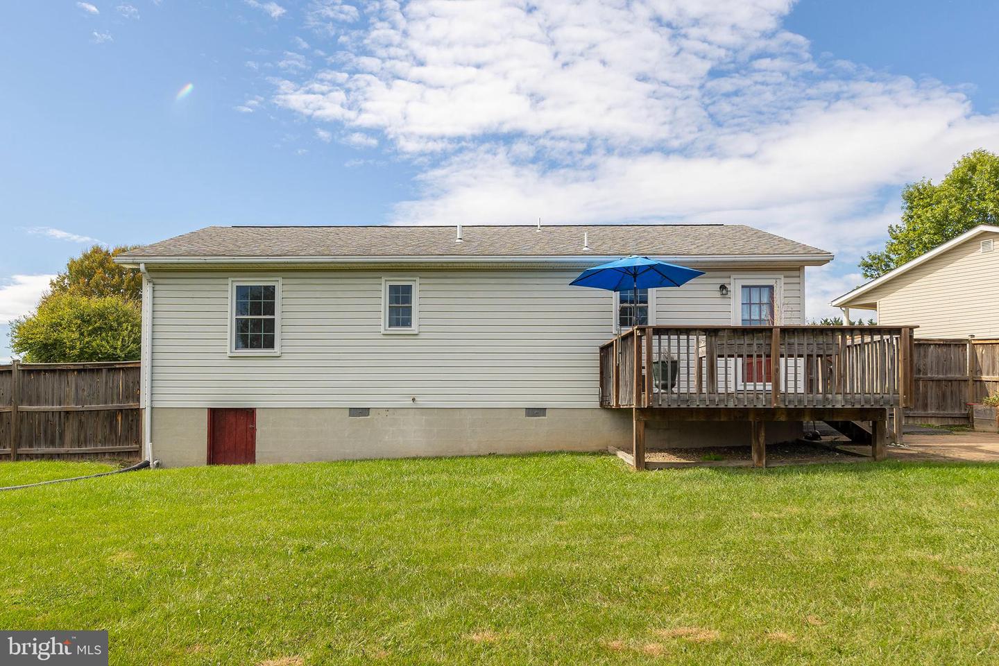 114 GOLDEN POND CIR, STEPHENS CITY, Virginia 22655, 3 Bedrooms Bedrooms, ,2 BathroomsBathrooms,Residential,For sale,114 GOLDEN POND CIR,VAFV2037404 MLS # VAFV2037404