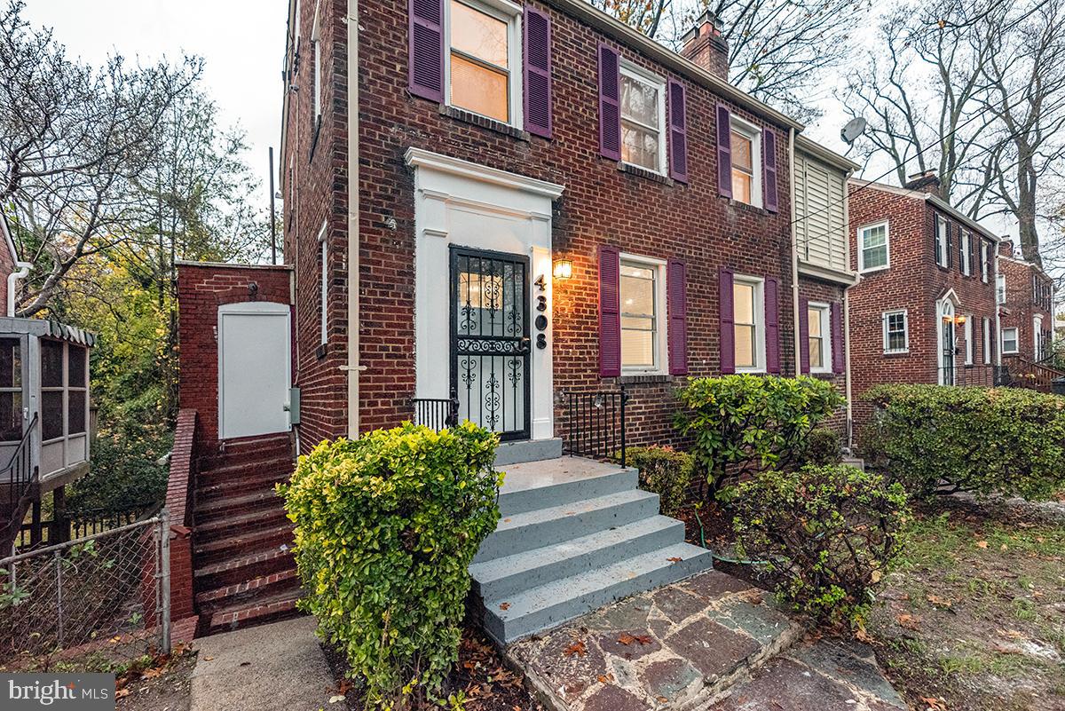 4308 ALABAMA AVE SE, WASHINGTON, District Of Columbia 20019, 4 Bedrooms Bedrooms, ,3 BathroomsBathrooms,Residential,For sale,4308 ALABAMA AVE SE,DCDC2227190 MLS # DCDC2227190