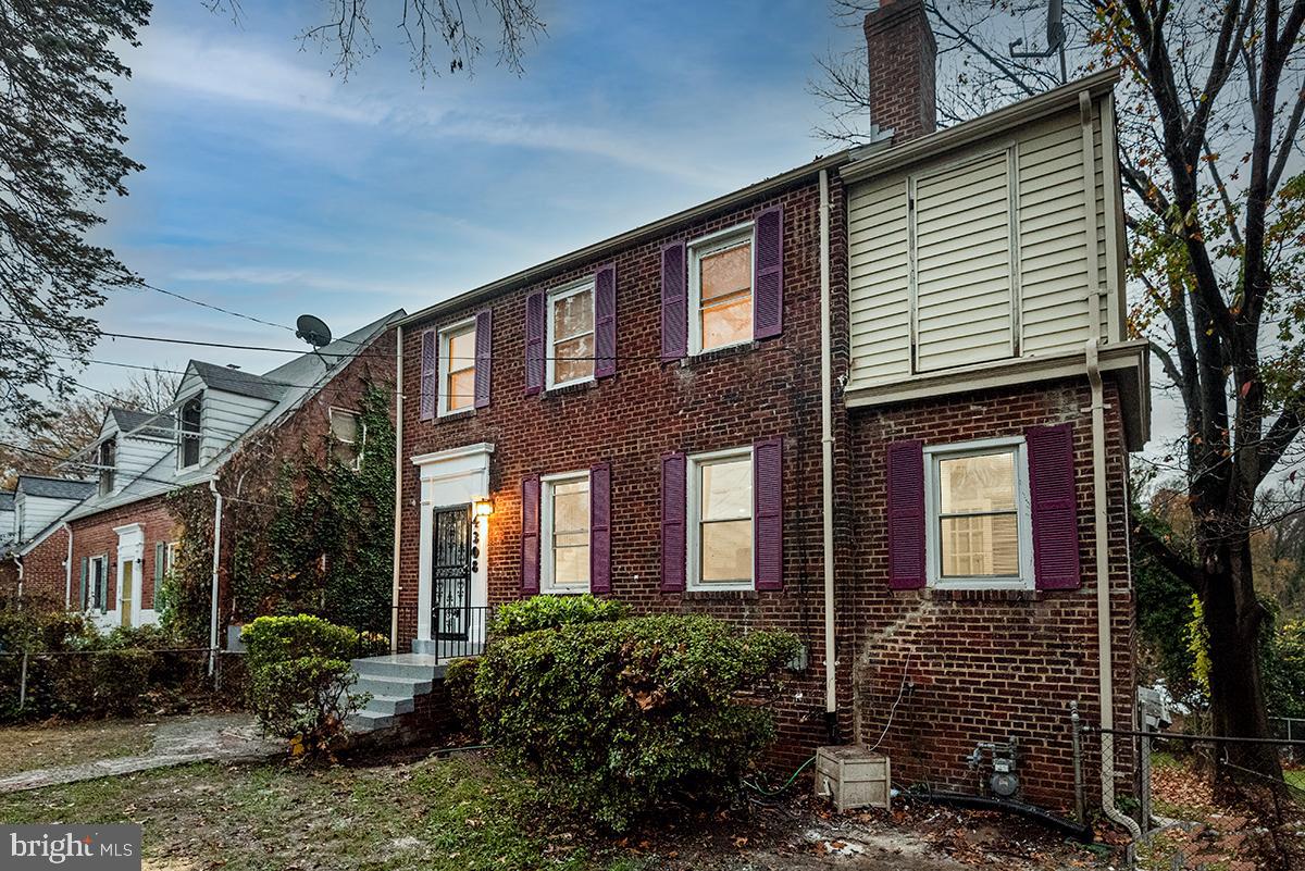 4308 ALABAMA AVE SE, WASHINGTON, District Of Columbia 20019, 4 Bedrooms Bedrooms, ,3 BathroomsBathrooms,Residential,For sale,4308 ALABAMA AVE SE,DCDC2227190 MLS # DCDC2227190