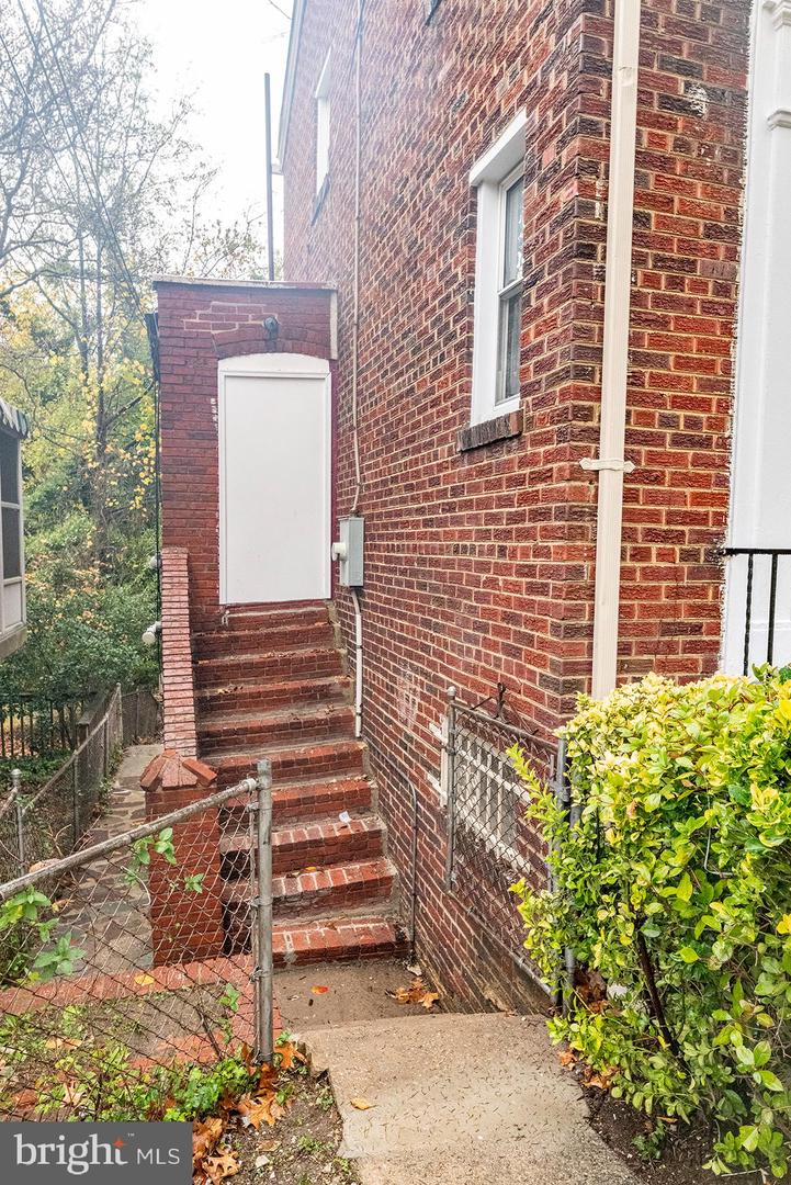 4308 ALABAMA AVE SE, WASHINGTON, District Of Columbia 20019, 4 Bedrooms Bedrooms, ,3 BathroomsBathrooms,Residential,For sale,4308 ALABAMA AVE SE,DCDC2227190 MLS # DCDC2227190