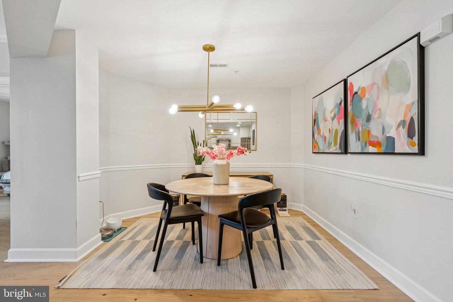 502 W BROAD ST #215, FALLS CHURCH, Virginia 22046, 2 Bedrooms Bedrooms, ,2 BathroomsBathrooms,Residential,For sale,502 W BROAD ST #215,VAFA2003348 MLS # VAFA2003348