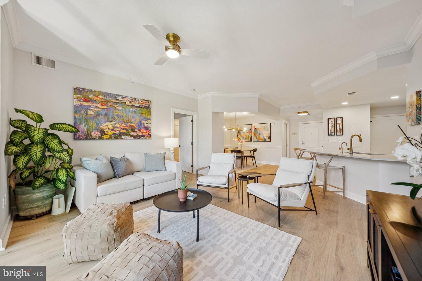 502 W BROAD ST #215, FALLS CHURCH, Virginia 22046, 2 Bedrooms Bedrooms, ,2 BathroomsBathrooms,Residential,For sale,502 W BROAD ST #215,VAFA2003348 MLS # VAFA2003348