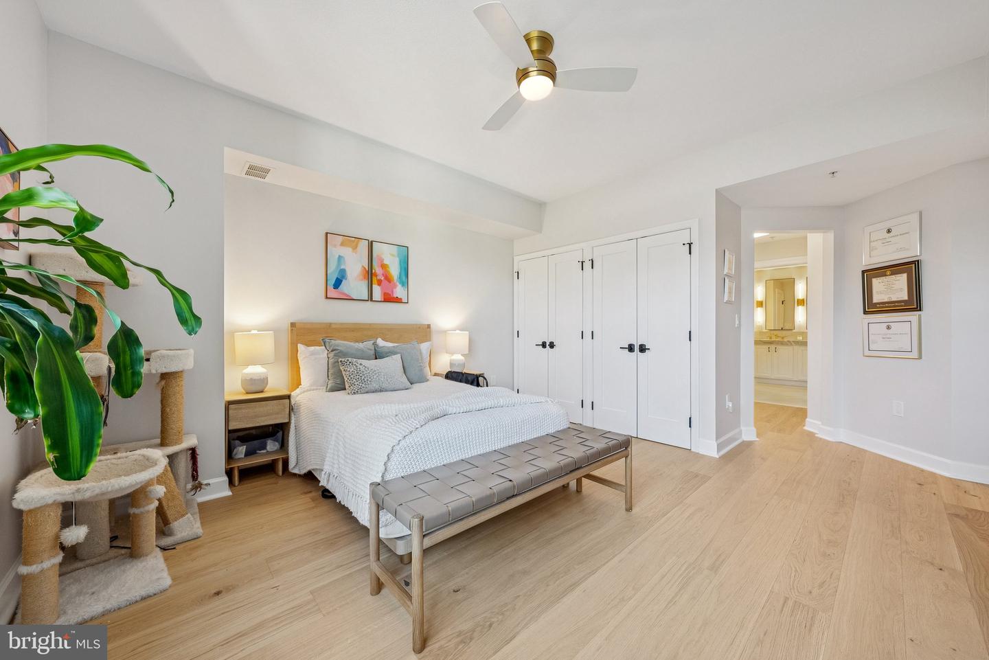 502 W BROAD ST #215, FALLS CHURCH, Virginia 22046, 2 Bedrooms Bedrooms, ,2 BathroomsBathrooms,Residential,For sale,502 W BROAD ST #215,VAFA2003348 MLS # VAFA2003348