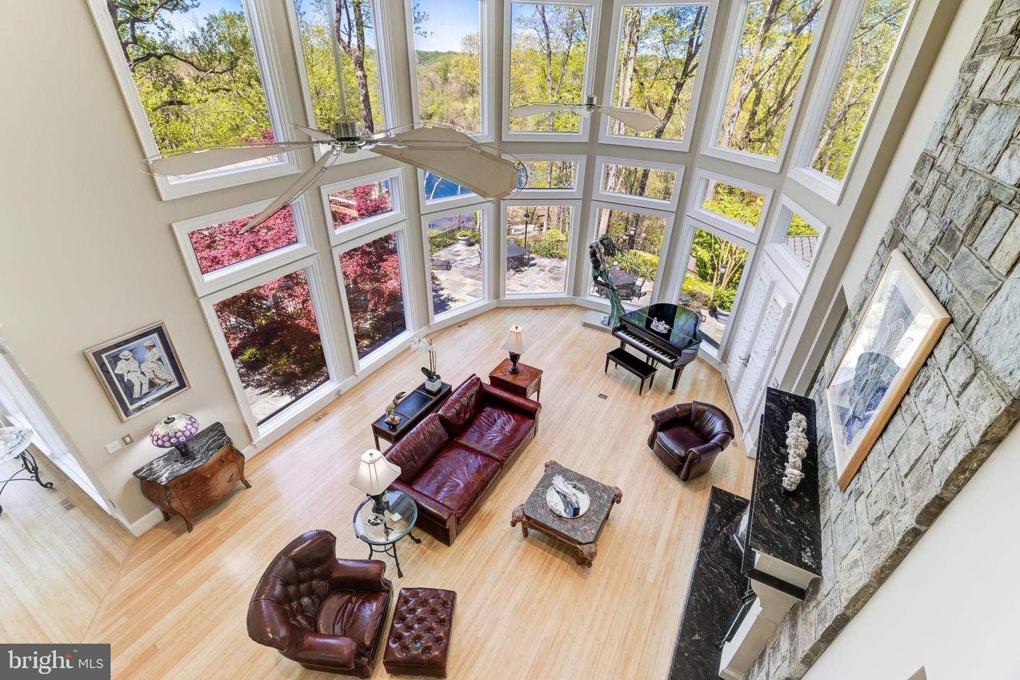658 LIVE OAK DR, MCLEAN, Virginia 22101, 7 Bedrooms Bedrooms, ,7 BathroomsBathrooms,Residential,For sale,658 LIVE OAK DR,VAFX2274512 MLS # VAFX2274512
