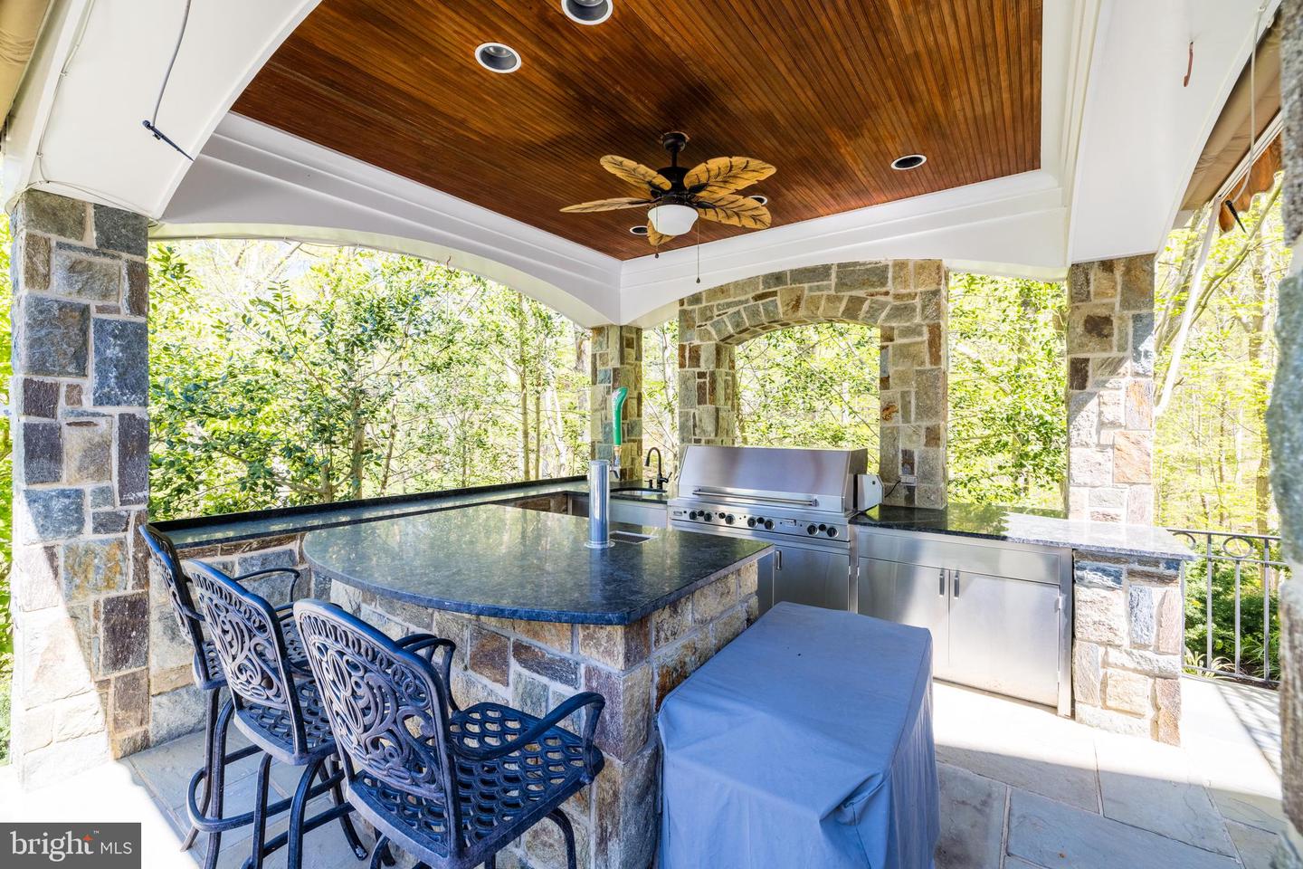 658 LIVE OAK DR, MCLEAN, Virginia 22101, 7 Bedrooms Bedrooms, ,7 BathroomsBathrooms,Residential,For sale,658 LIVE OAK DR,VAFX2274512 MLS # VAFX2274512