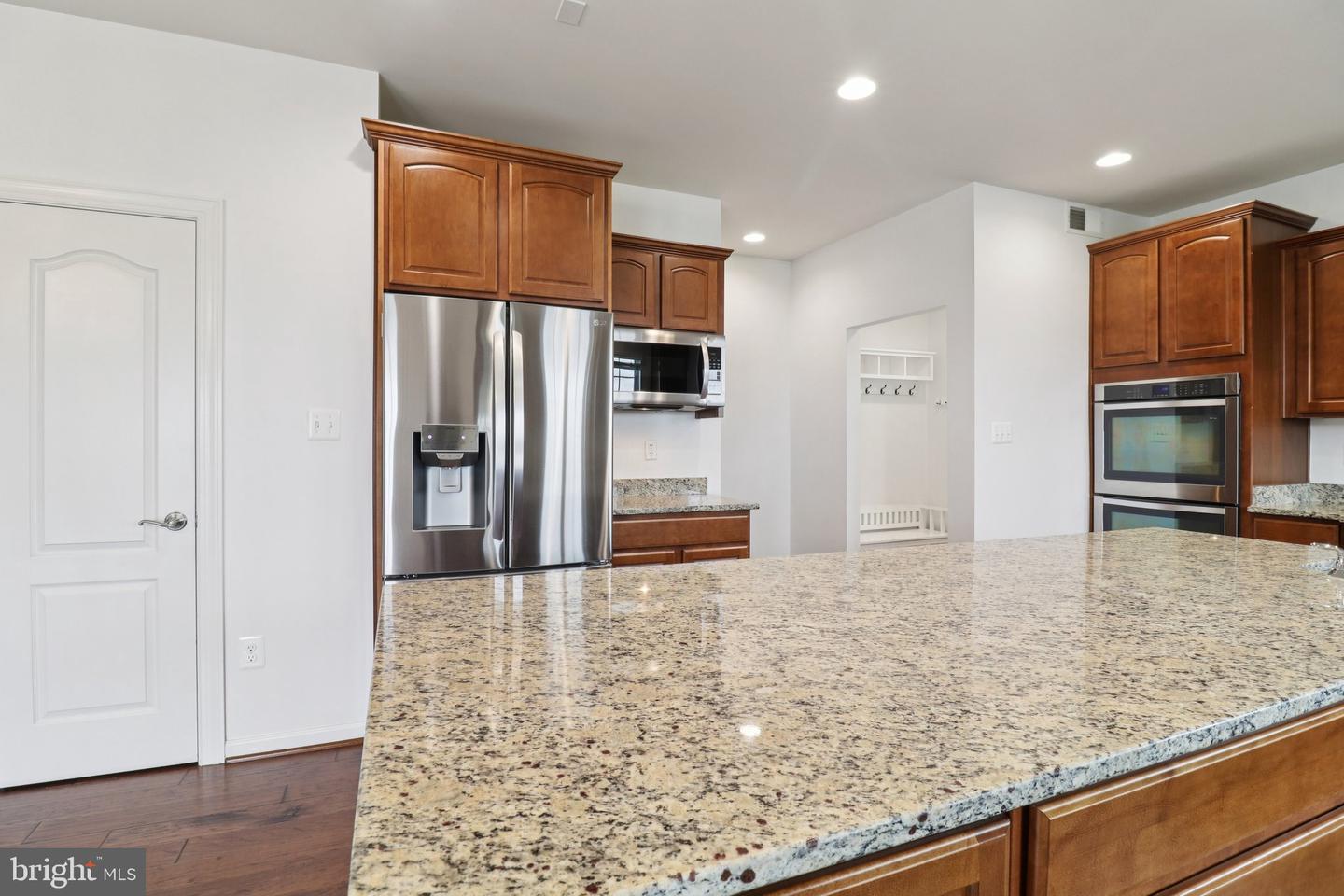 42719 PRAIRIE MERLIN CT, LEESBURG, Virginia 20176, 4 Bedrooms Bedrooms, ,4 BathroomsBathrooms,Residential,For sale,42719 PRAIRIE MERLIN CT,VALO2108994 MLS # VALO2108994
