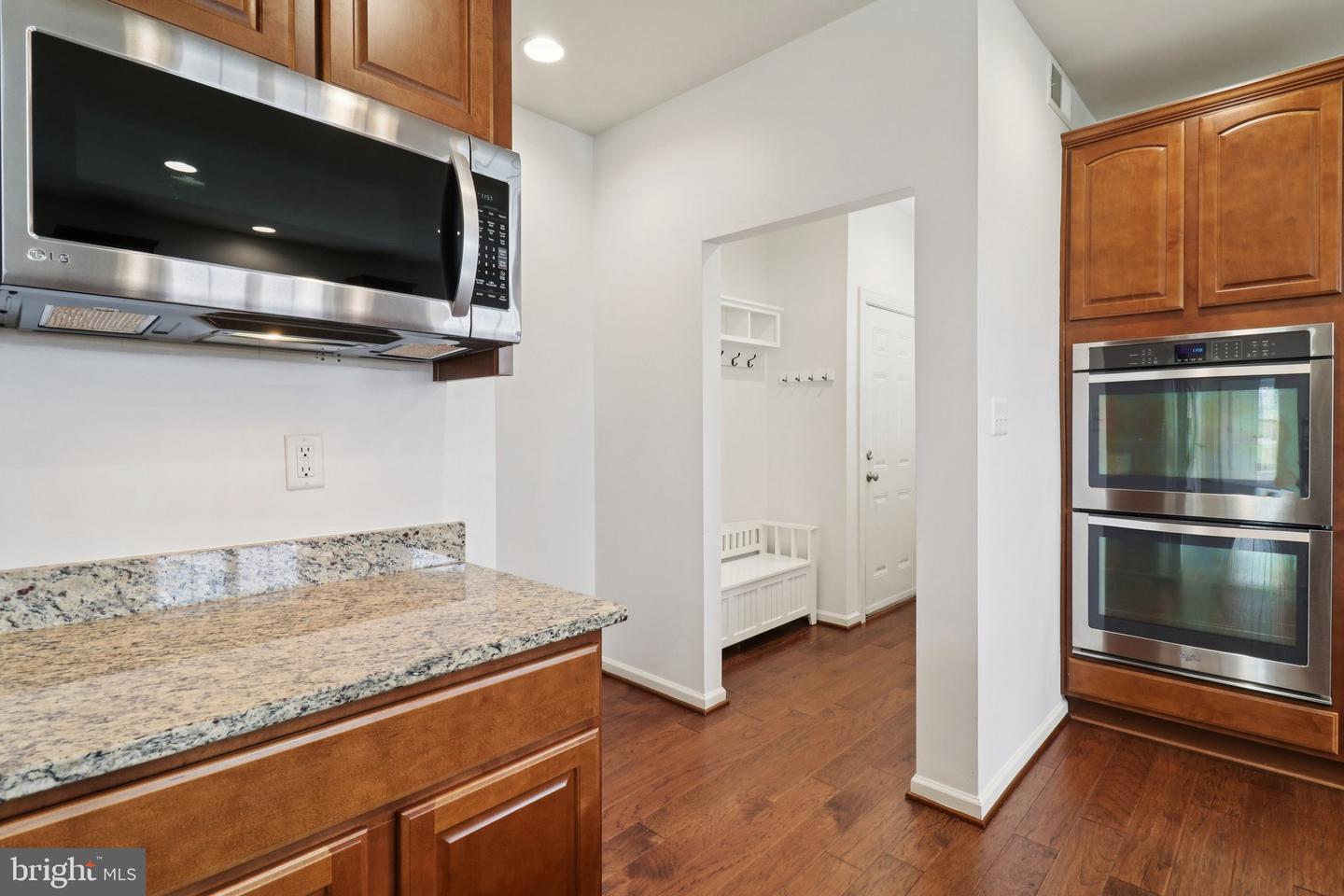 42719 PRAIRIE MERLIN CT, LEESBURG, Virginia 20176, 4 Bedrooms Bedrooms, ,4 BathroomsBathrooms,Residential,For sale,42719 PRAIRIE MERLIN CT,VALO2108994 MLS # VALO2108994