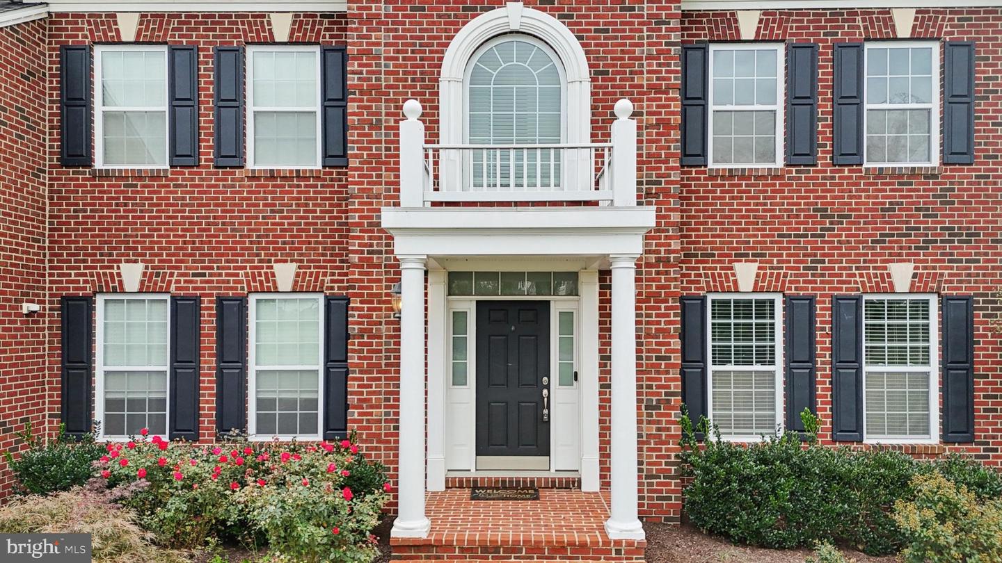 42719 PRAIRIE MERLIN CT, LEESBURG, Virginia 20176, 4 Bedrooms Bedrooms, ,4 BathroomsBathrooms,Residential,For sale,42719 PRAIRIE MERLIN CT,VALO2108994 MLS # VALO2108994