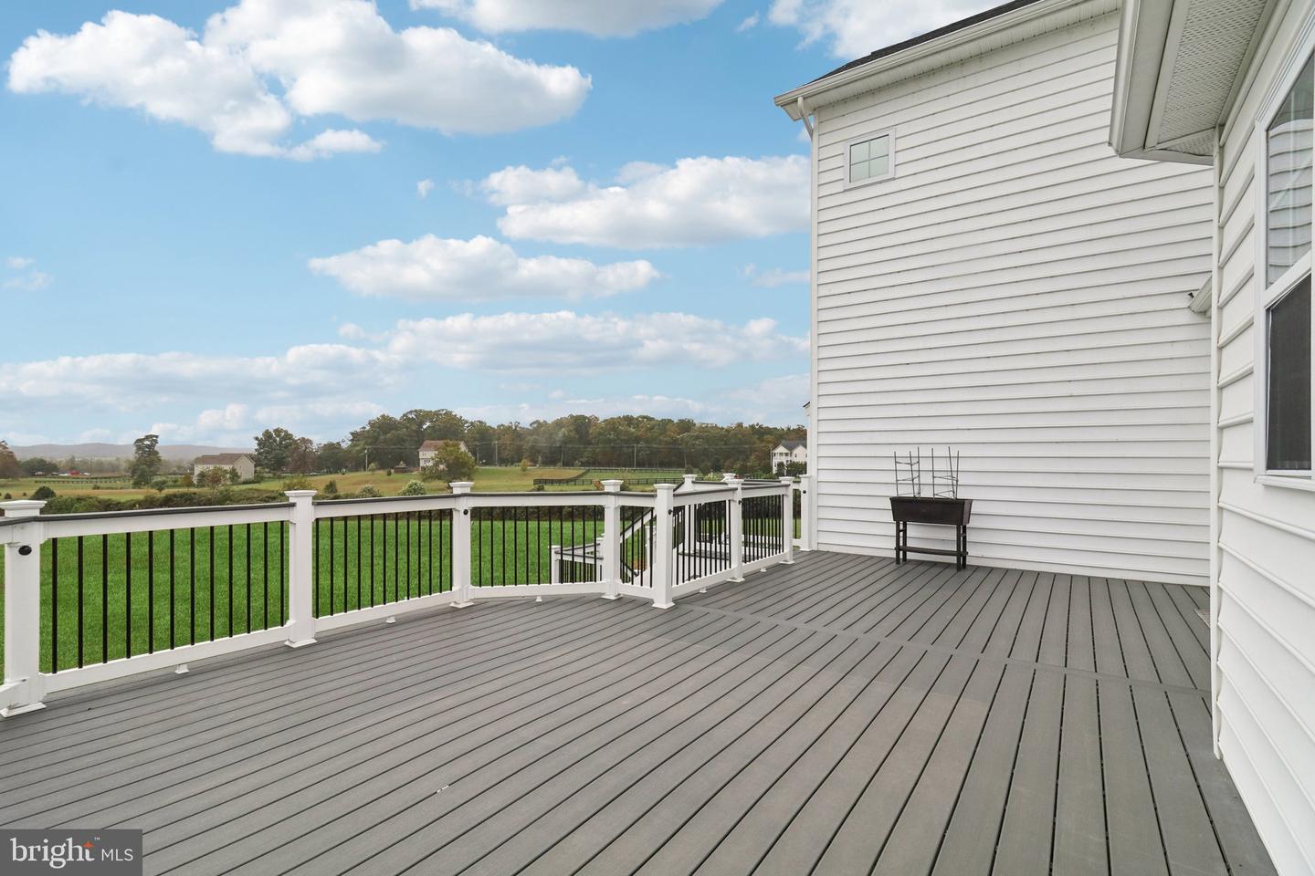 42719 PRAIRIE MERLIN CT, LEESBURG, Virginia 20176, 4 Bedrooms Bedrooms, ,4 BathroomsBathrooms,Residential,For sale,42719 PRAIRIE MERLIN CT,VALO2108994 MLS # VALO2108994
