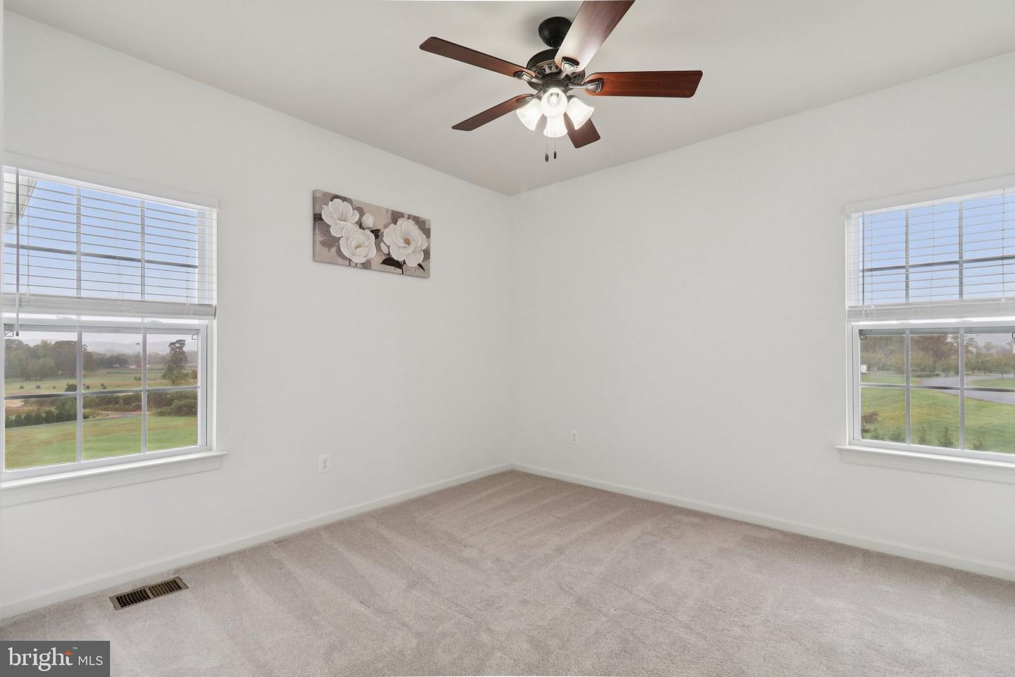 42719 PRAIRIE MERLIN CT, LEESBURG, Virginia 20176, 4 Bedrooms Bedrooms, ,4 BathroomsBathrooms,Residential,For sale,42719 PRAIRIE MERLIN CT,VALO2108994 MLS # VALO2108994