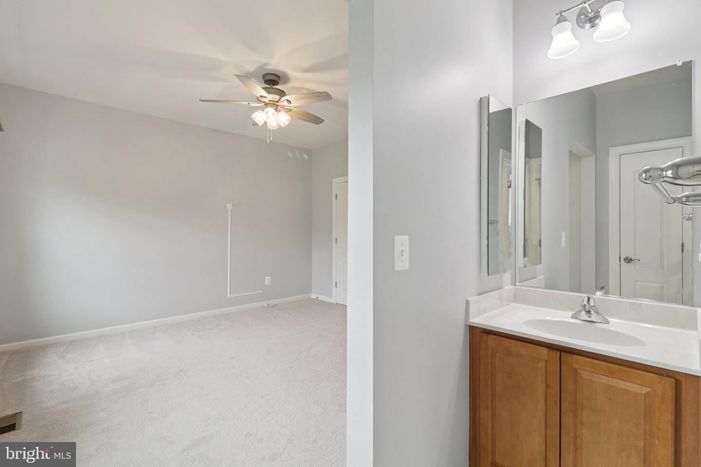 42719 PRAIRIE MERLIN CT, LEESBURG, Virginia 20176, 4 Bedrooms Bedrooms, ,4 BathroomsBathrooms,Residential,For sale,42719 PRAIRIE MERLIN CT,VALO2108994 MLS # VALO2108994